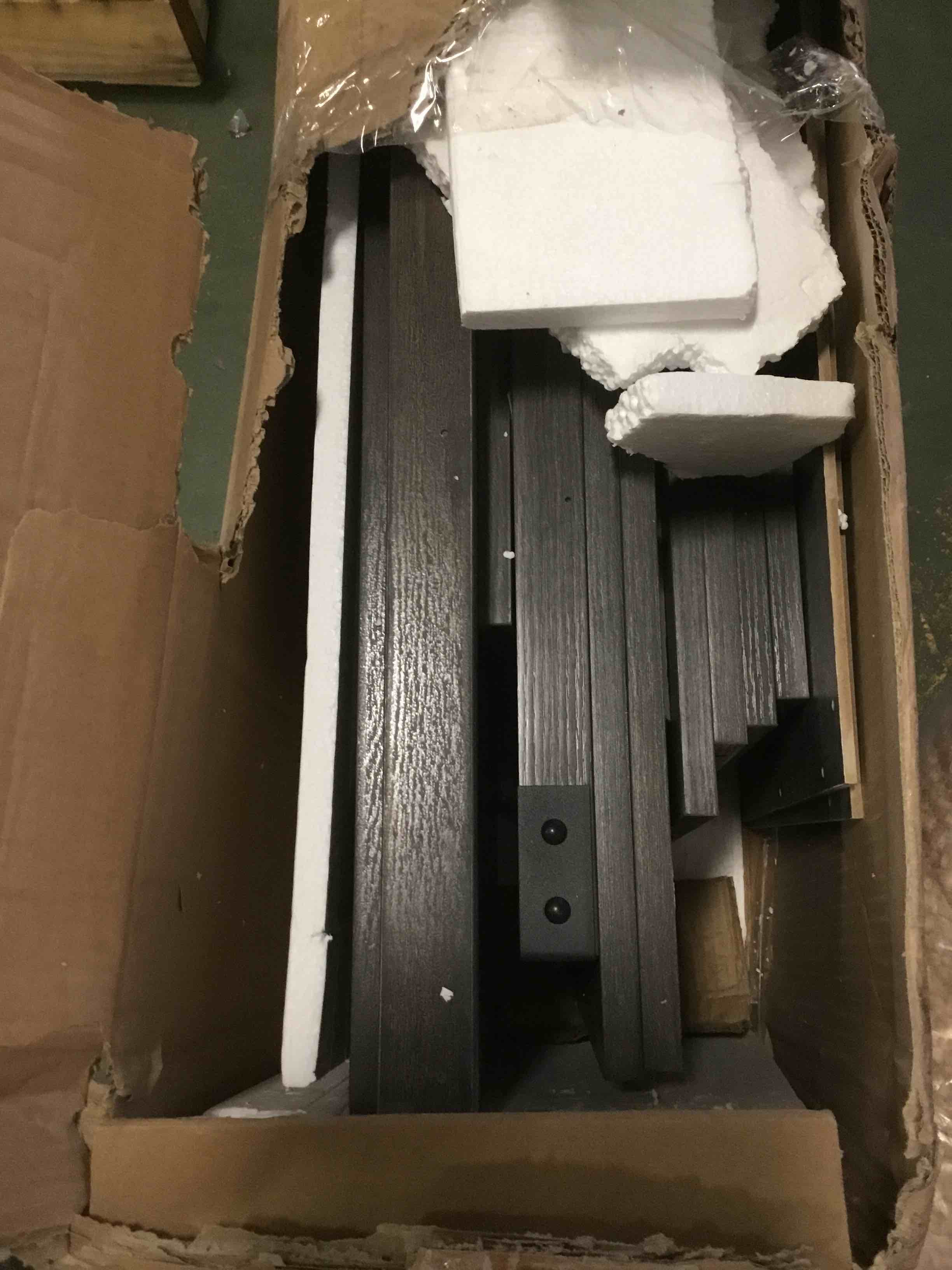 https://s3.amazonaws.com/lotting-images-prod/bidfta/PNK0323840_1728750685424.jpeg