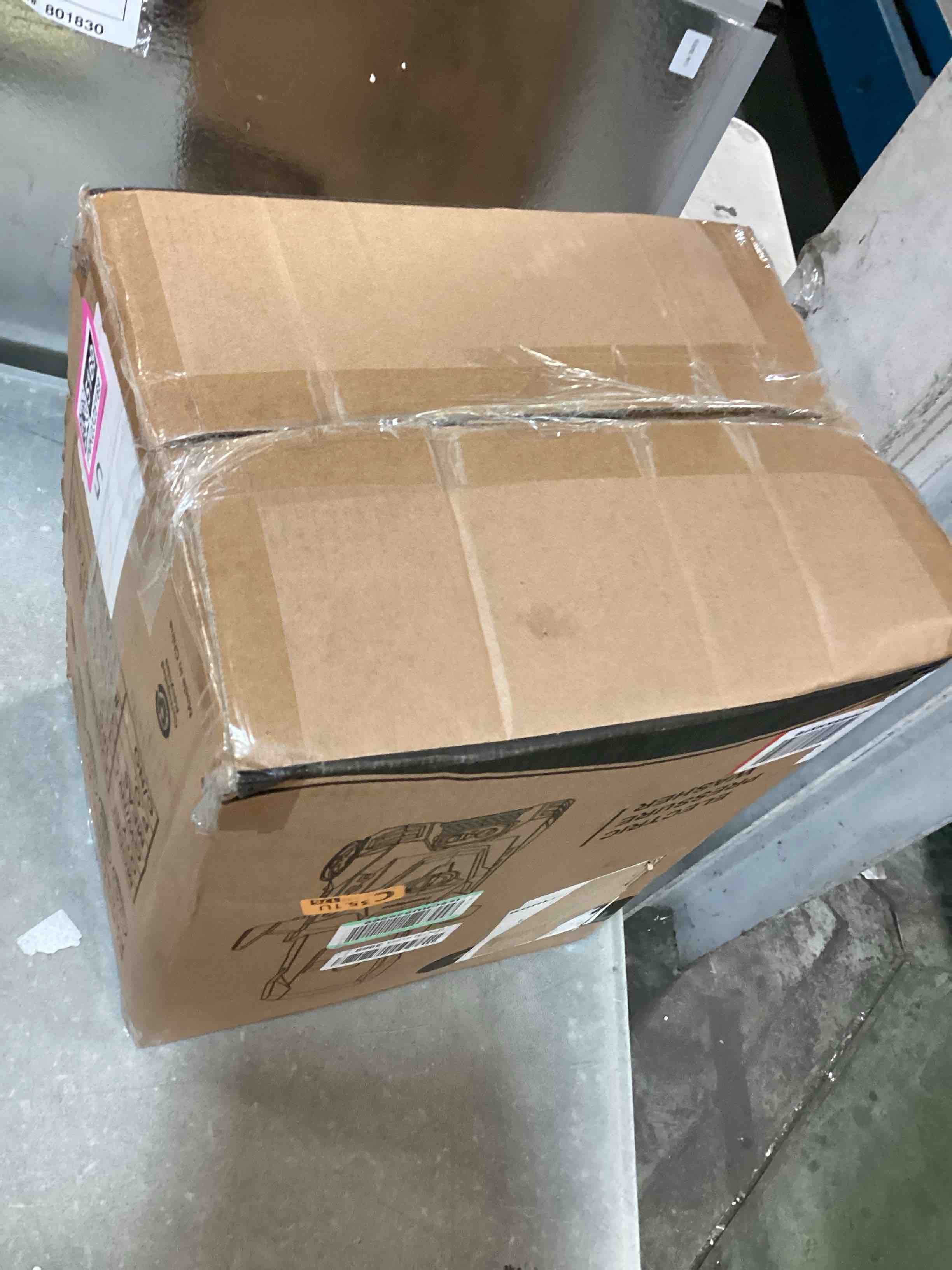 https://s3.amazonaws.com/lotting-images-prod/bidfta/PNK0325169_1728042971570.jpeg