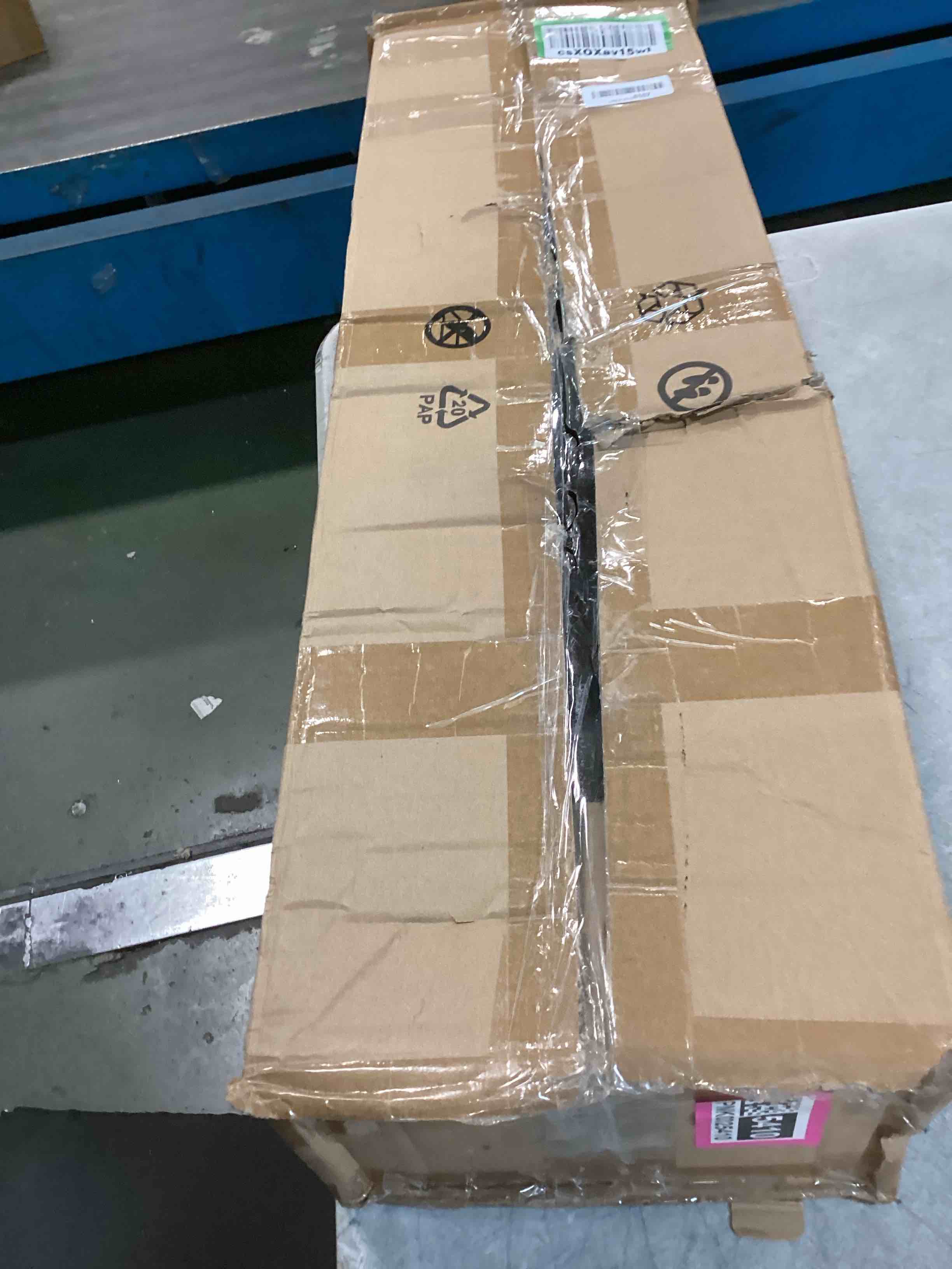https://s3.amazonaws.com/lotting-images-prod/bidfta/PNK0325410_1727956827967.jpeg