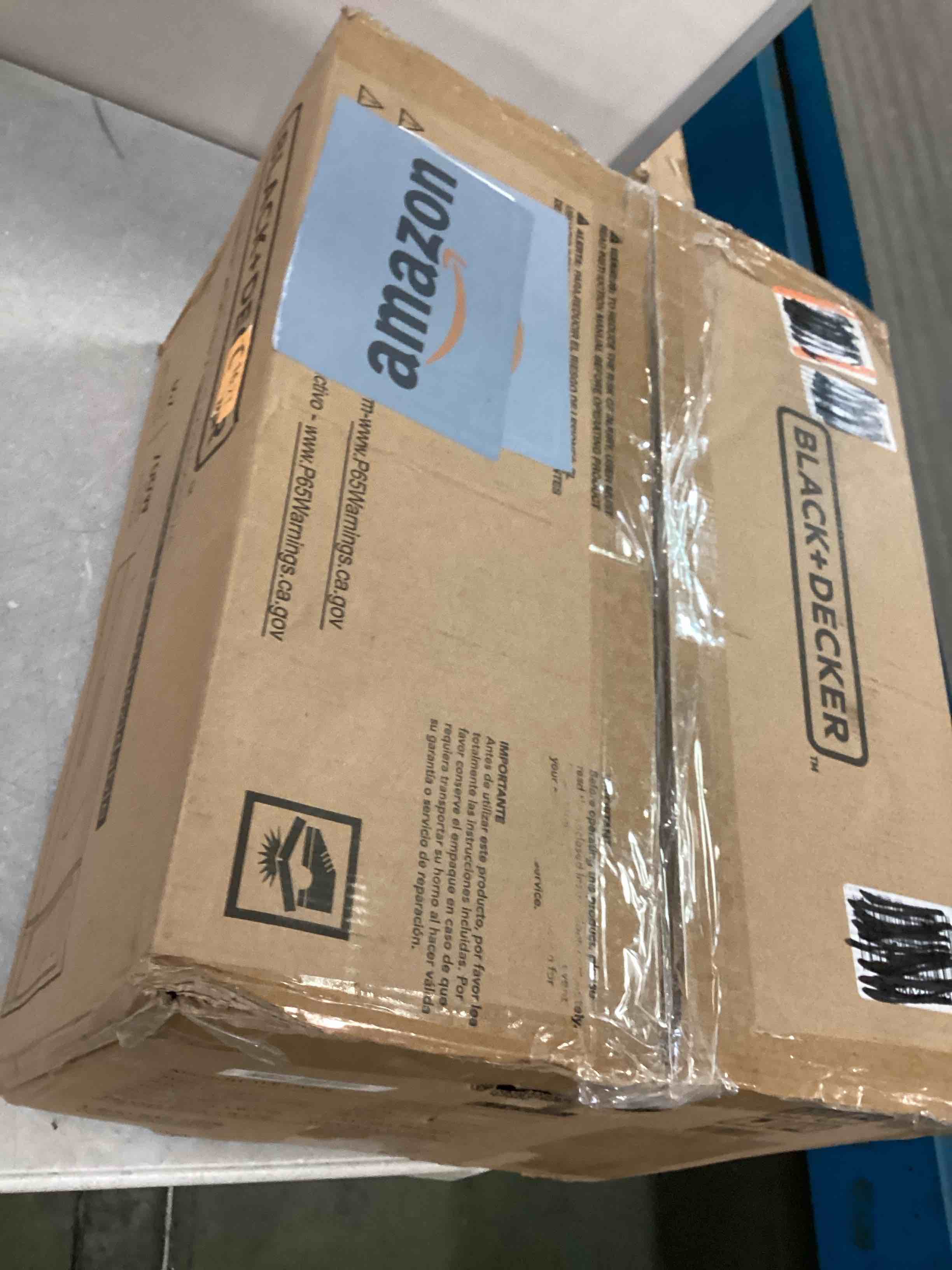 https://s3.amazonaws.com/lotting-images-prod/bidfta/PNK0325679_1727726841954.jpeg