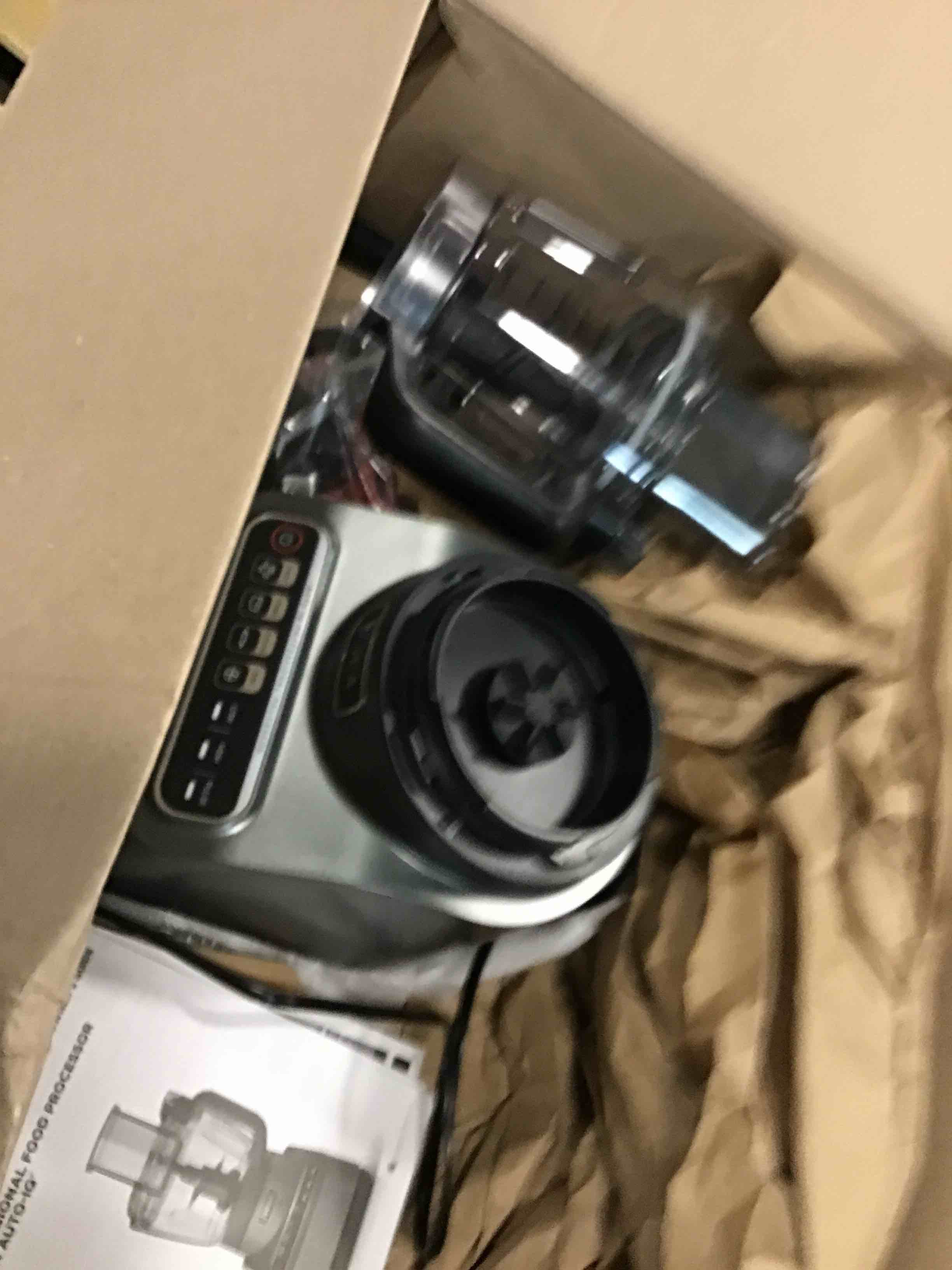 https://s3.amazonaws.com/lotting-images-prod/bidfta/PNK0326317_1727898694988.jpeg