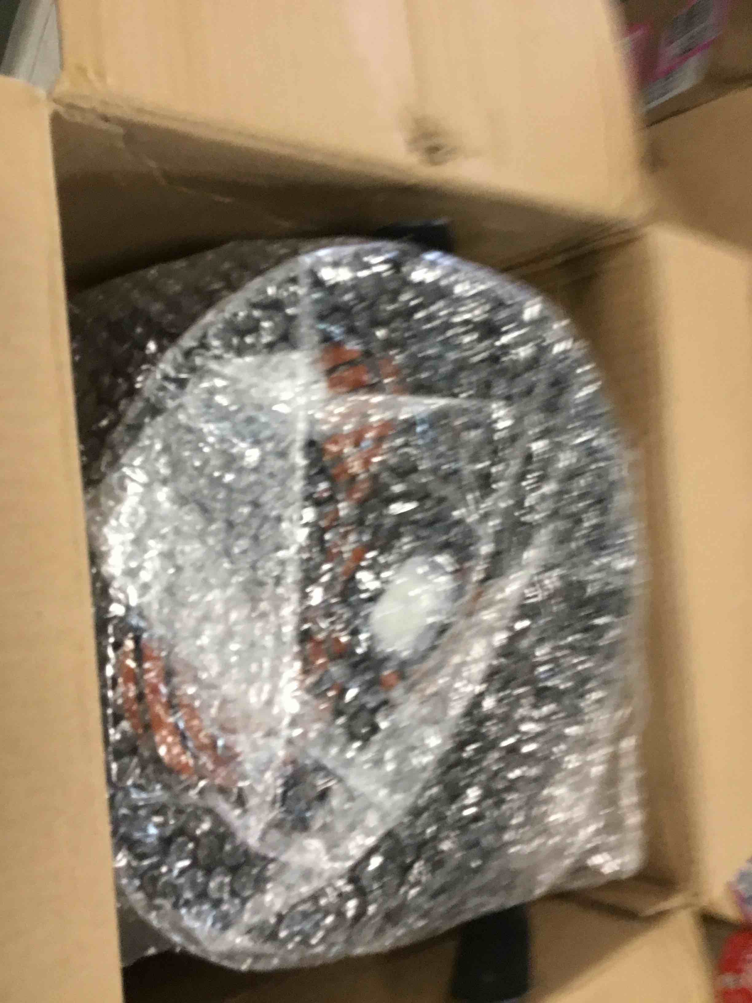 https://s3.amazonaws.com/lotting-images-prod/bidfta/PNK0326512_1727886728733.jpeg