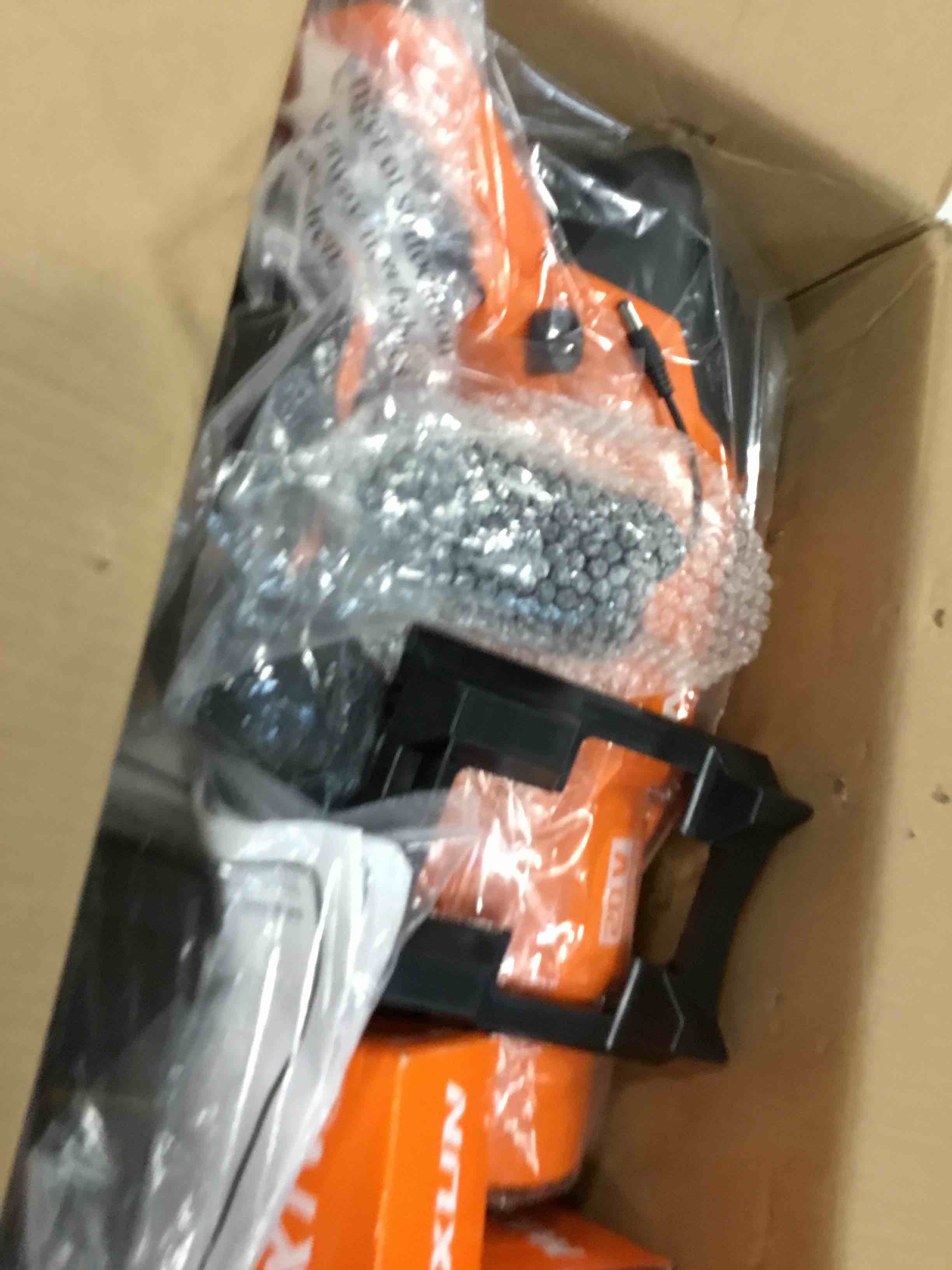 https://s3.amazonaws.com/lotting-images-prod/bidfta/PNK0326796_1727871314228.jpeg
