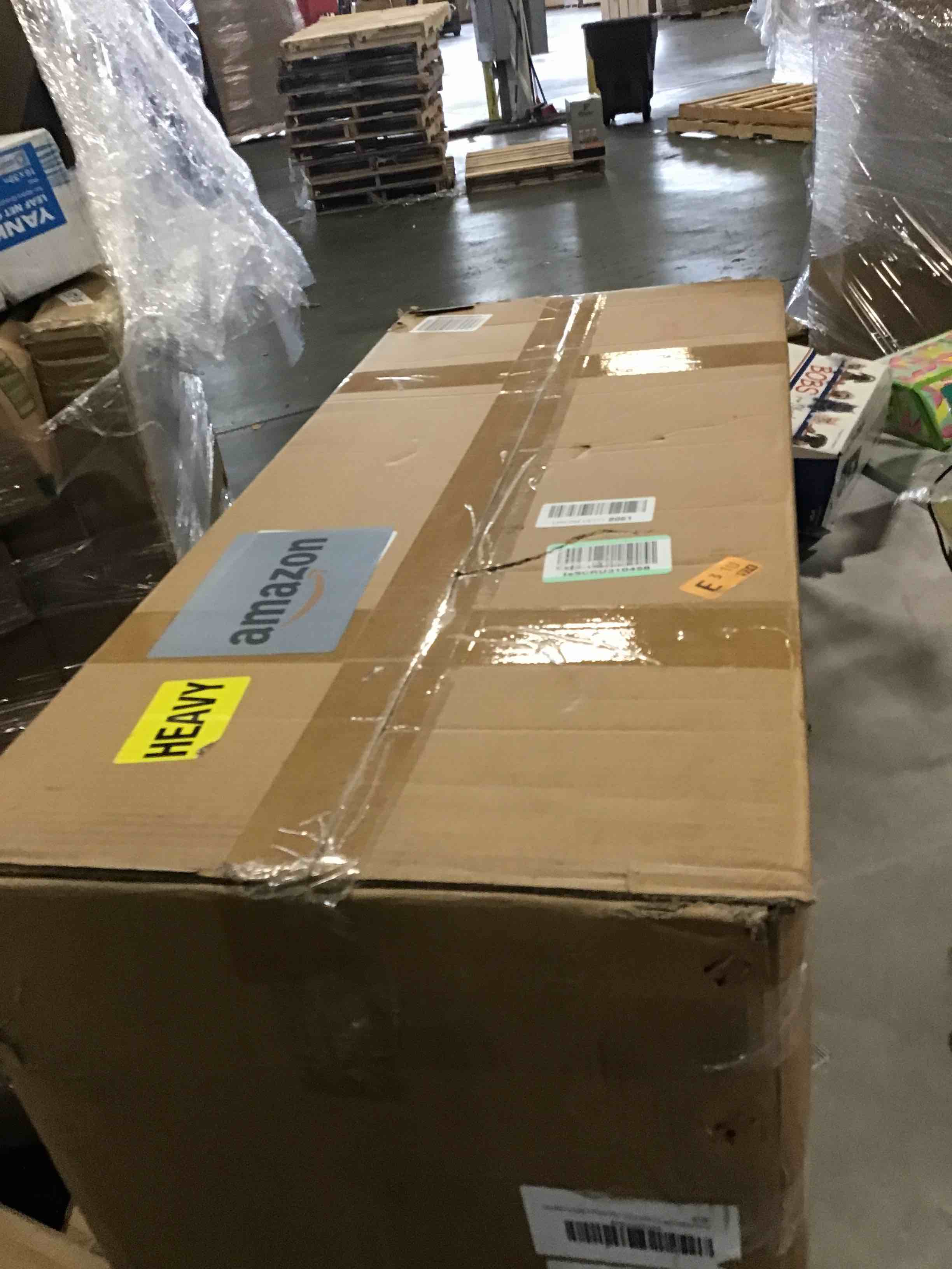 https://s3.amazonaws.com/lotting-images-prod/bidfta/PNK0327693_1727712365071.jpeg
