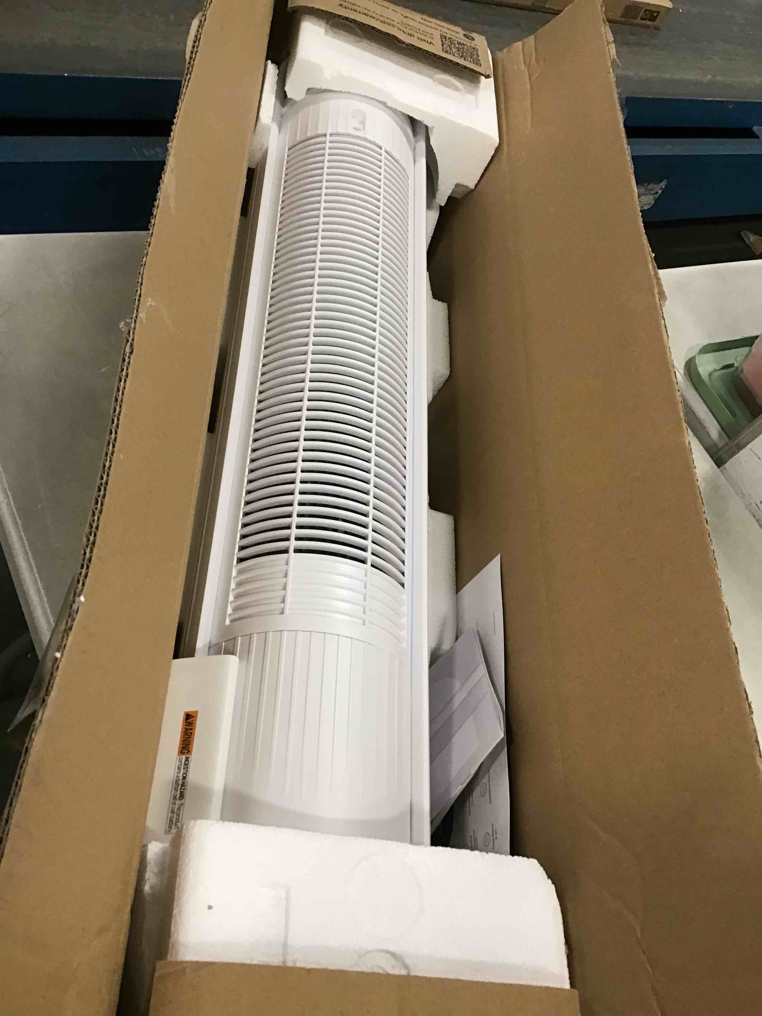 https://s3.amazonaws.com/lotting-images-prod/bidfta/PNK0328269_1728567081993.jpeg