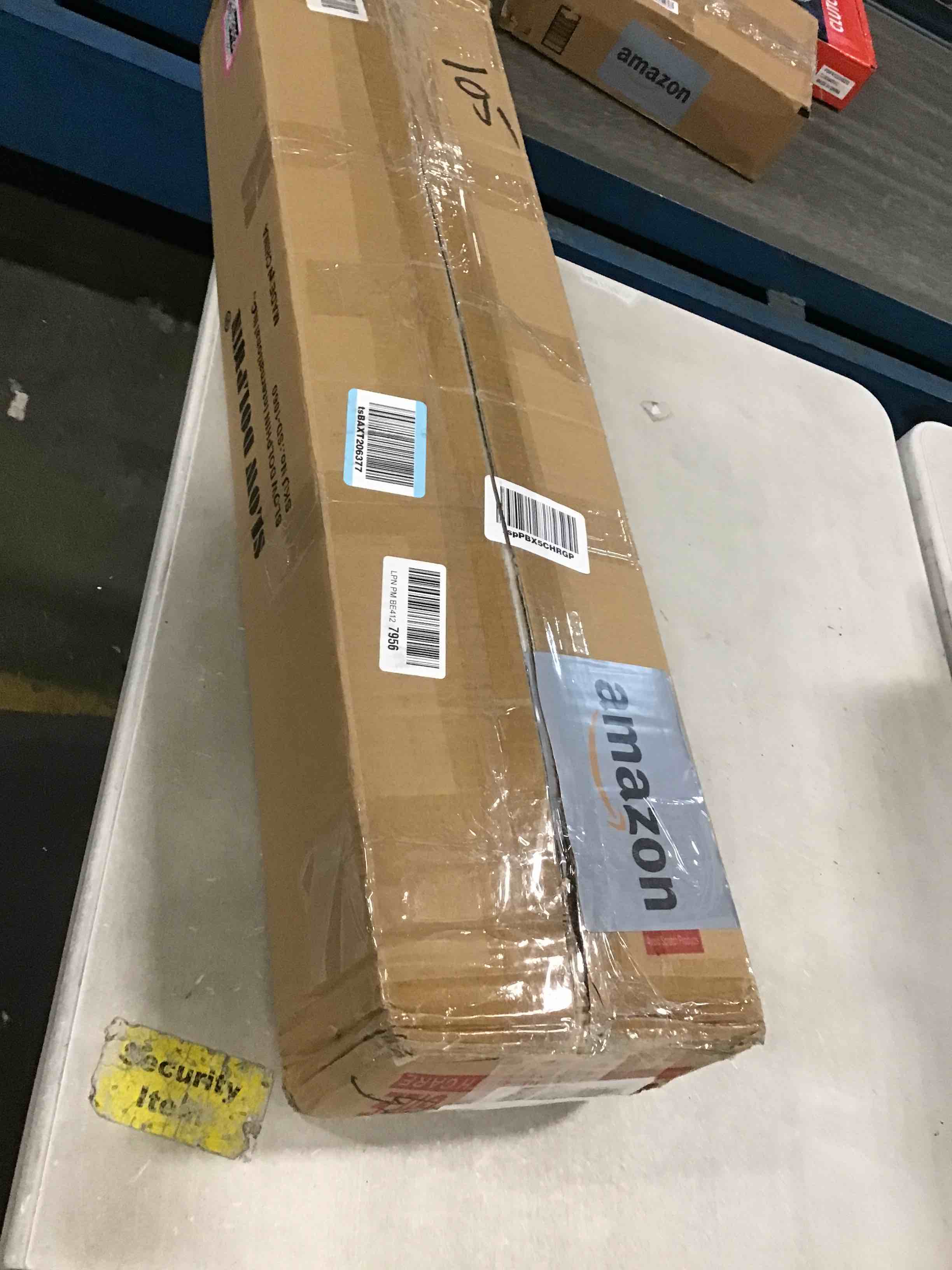https://s3.amazonaws.com/lotting-images-prod/bidfta/PNK0328312_1728562057091.jpeg