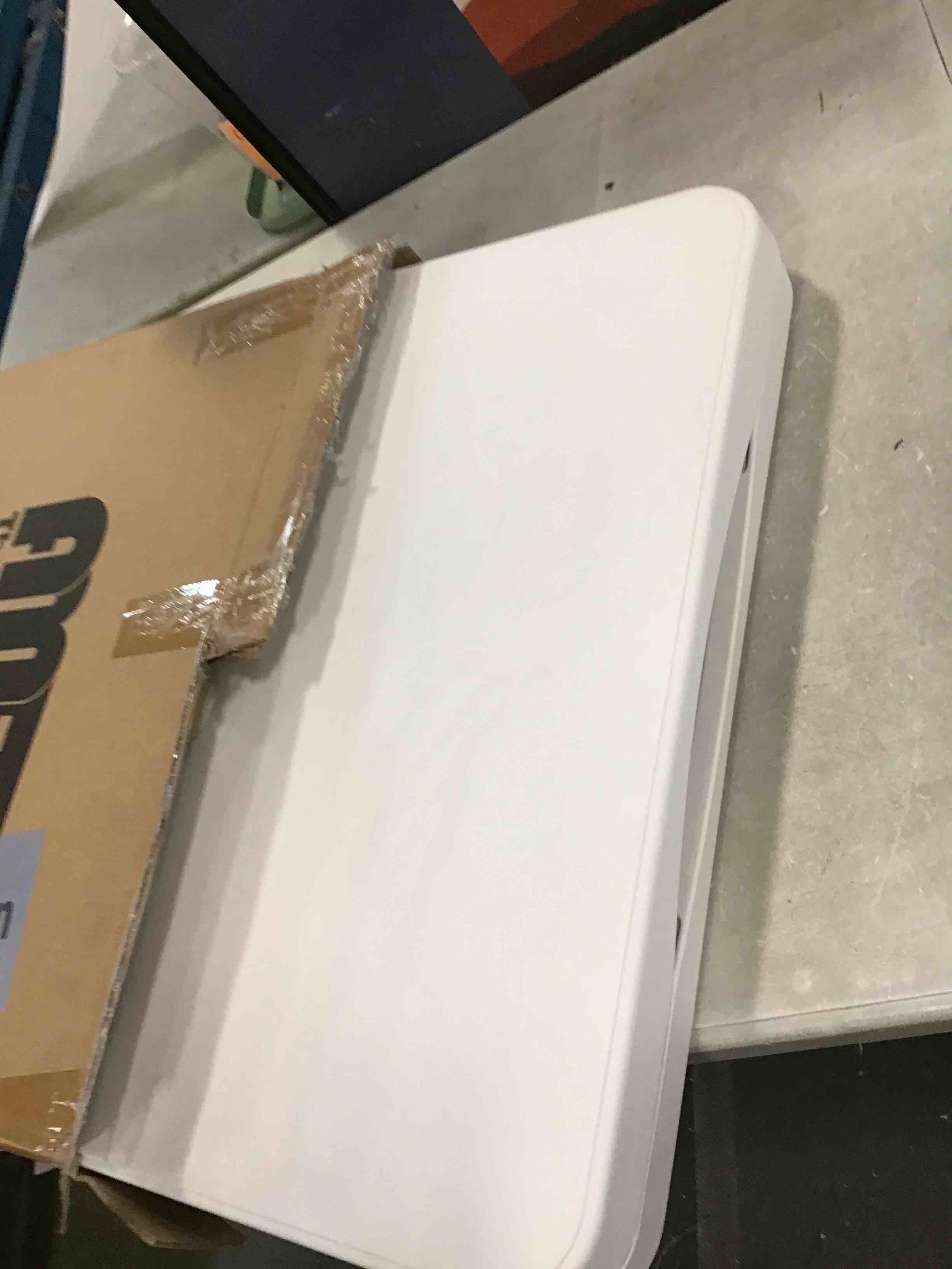 https://s3.amazonaws.com/lotting-images-prod/bidfta/PNK0329518_1728049686597.jpeg