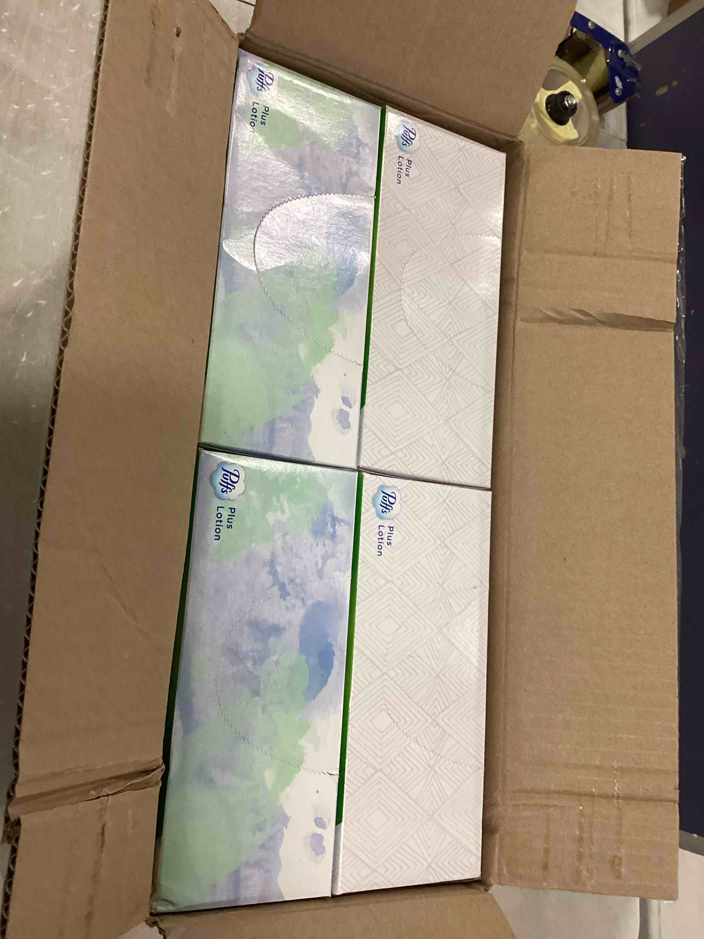 https://s3.amazonaws.com/lotting-images-prod/bidfta/PNK0330262_1728130566893.jpeg