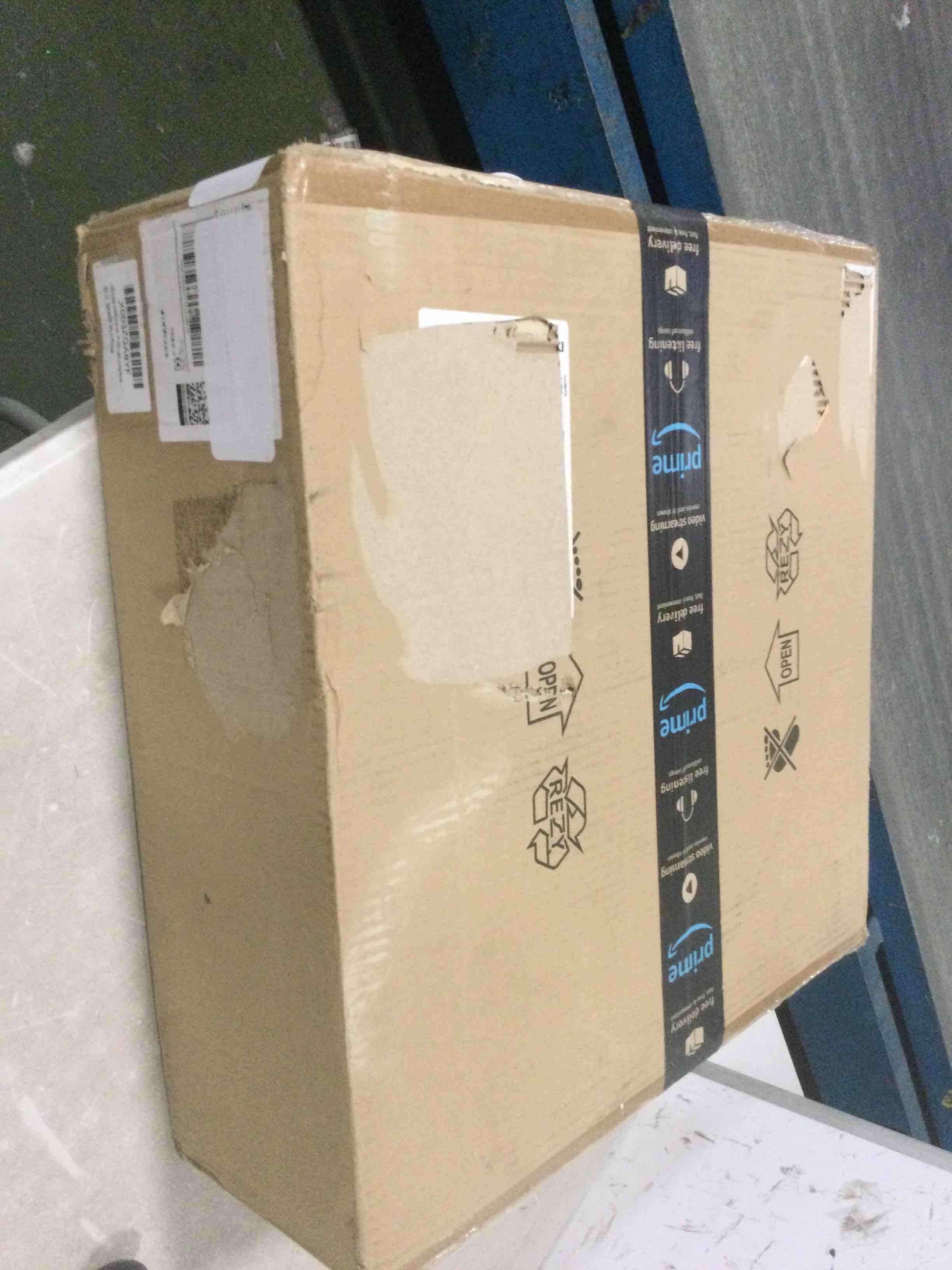 https://s3.amazonaws.com/lotting-images-prod/bidfta/PNK0332067_1728597793737.jpeg