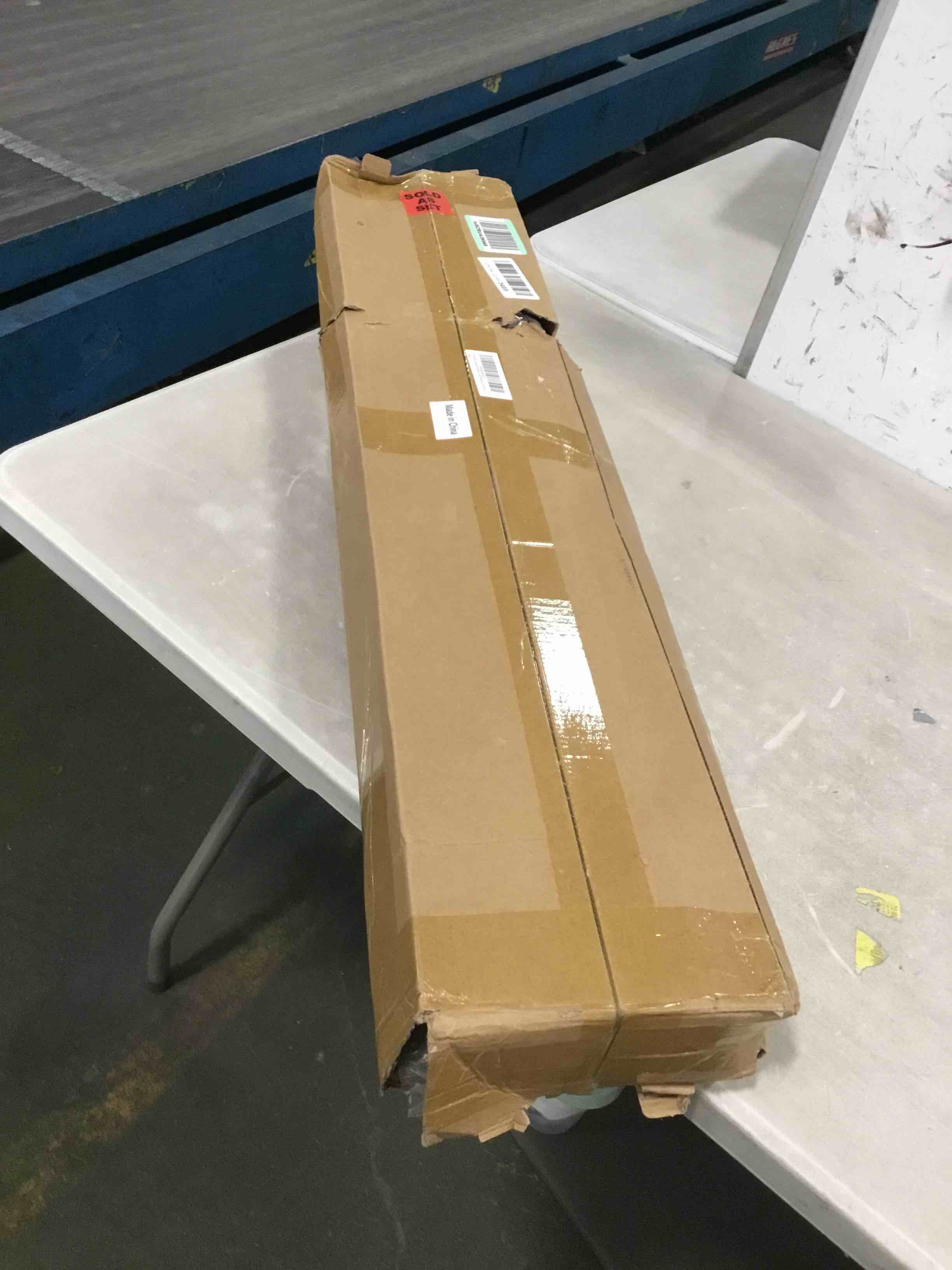 https://s3.amazonaws.com/lotting-images-prod/bidfta/PNK0332318_1728509383798.jpeg