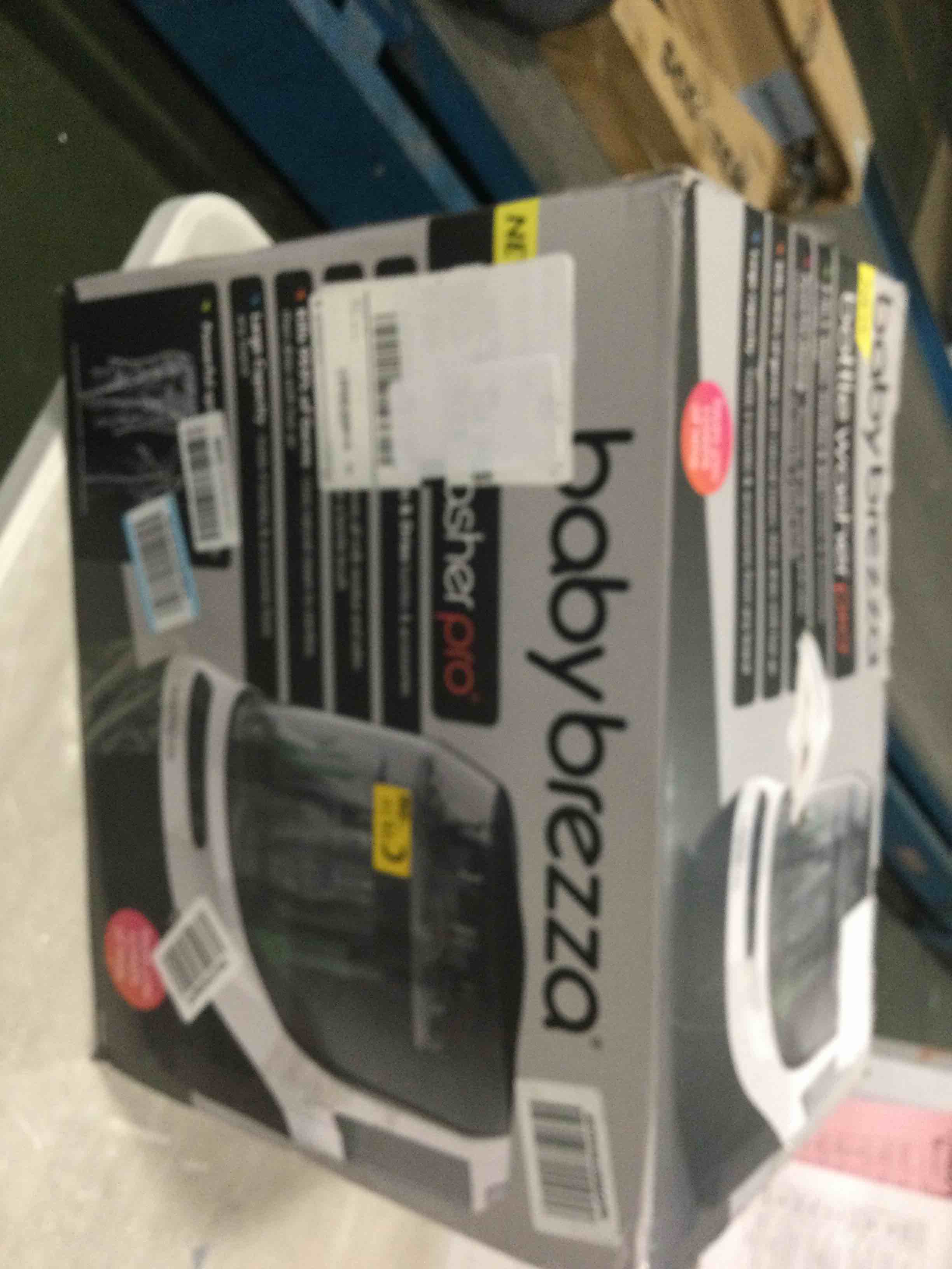 https://s3.amazonaws.com/lotting-images-prod/bidfta/PNK0332394_1728444190861.jpeg