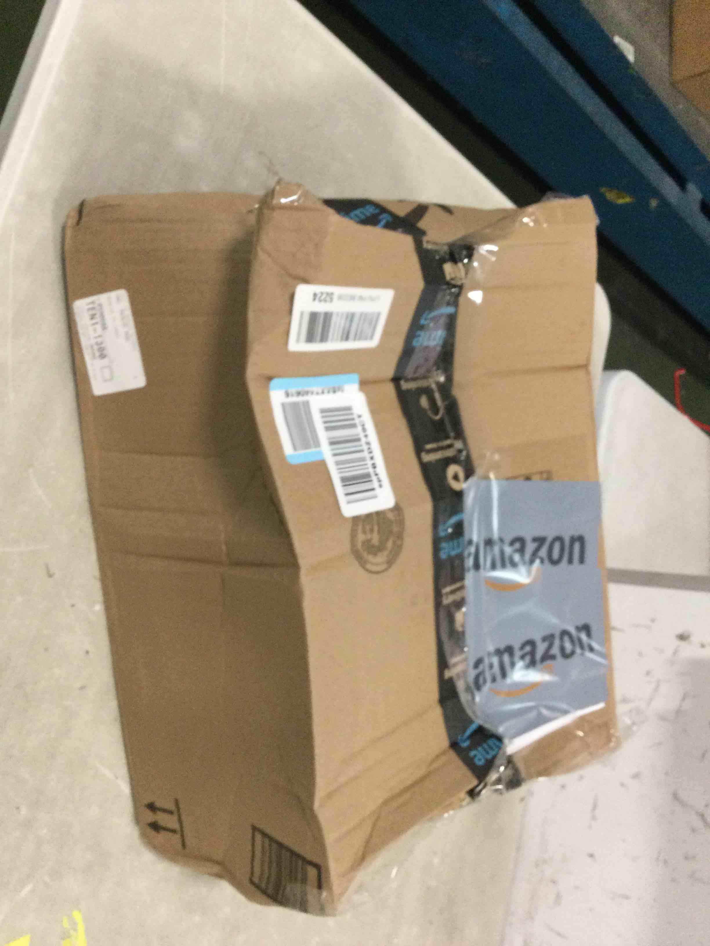https://s3.amazonaws.com/lotting-images-prod/bidfta/PNK0332416_1728440226608.jpeg
