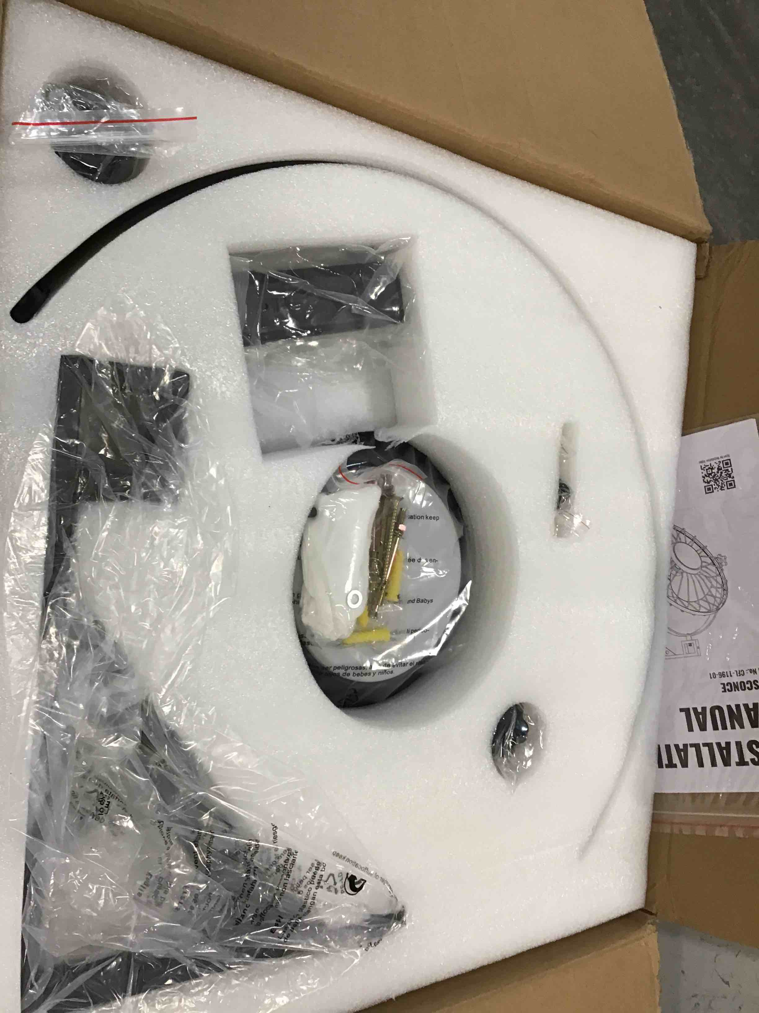 https://s3.amazonaws.com/lotting-images-prod/bidfta/PNK0333689_1727755416122.jpeg