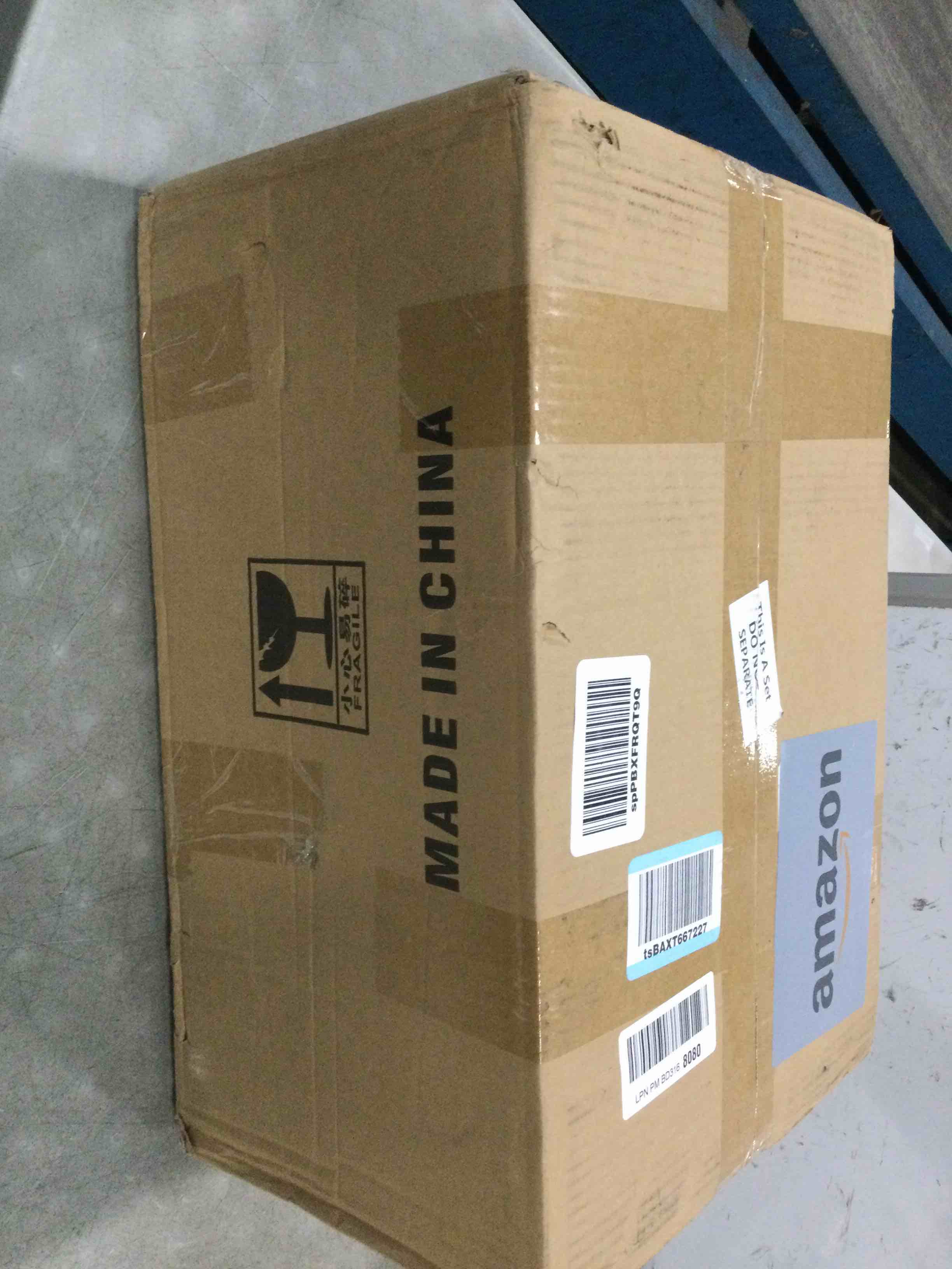 https://s3.amazonaws.com/lotting-images-prod/bidfta/PNK0333772_1727743603427.jpeg