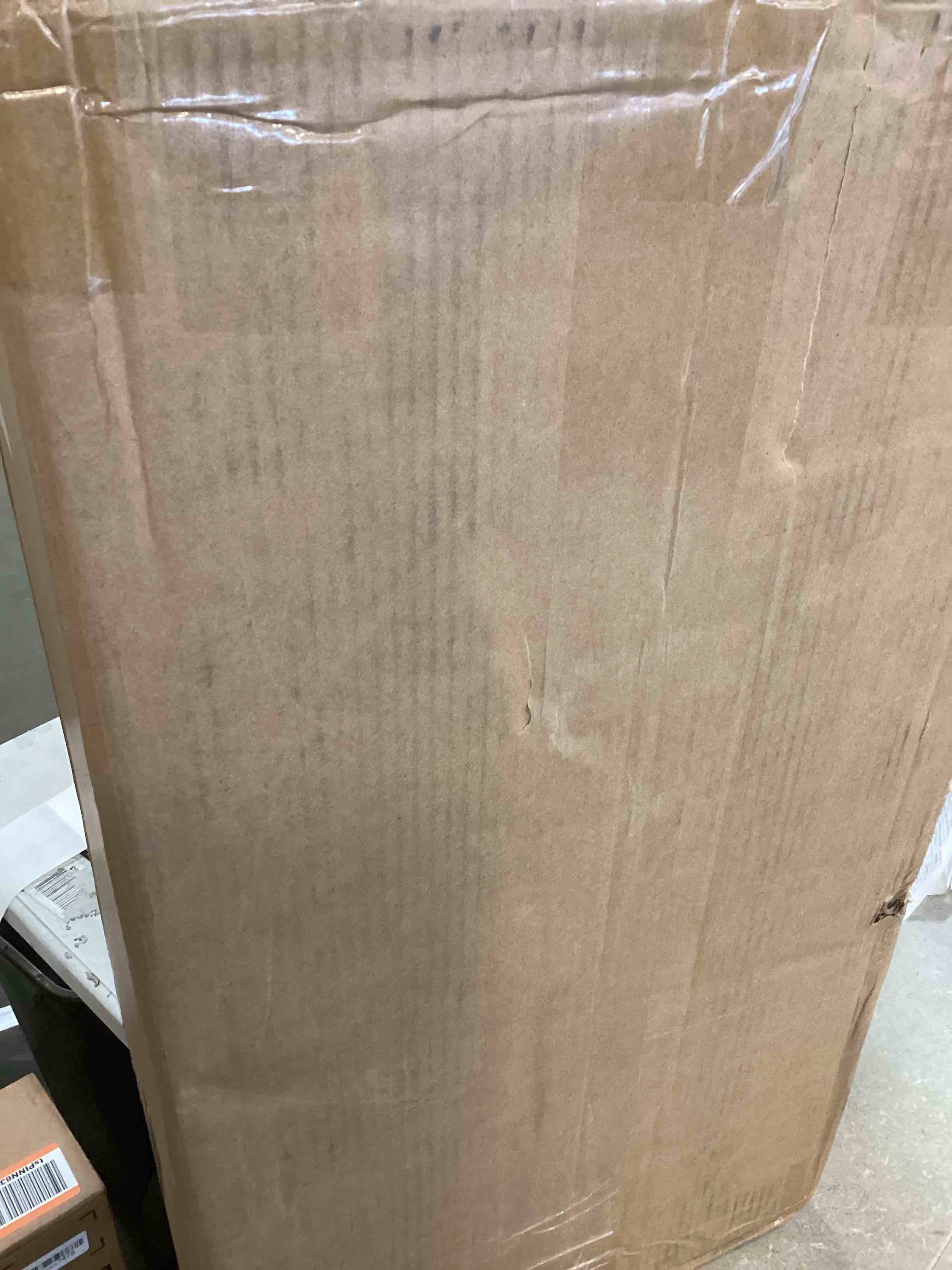 https://s3.amazonaws.com/lotting-images-prod/bidfta/PNK0334414_1728413067648.jpeg