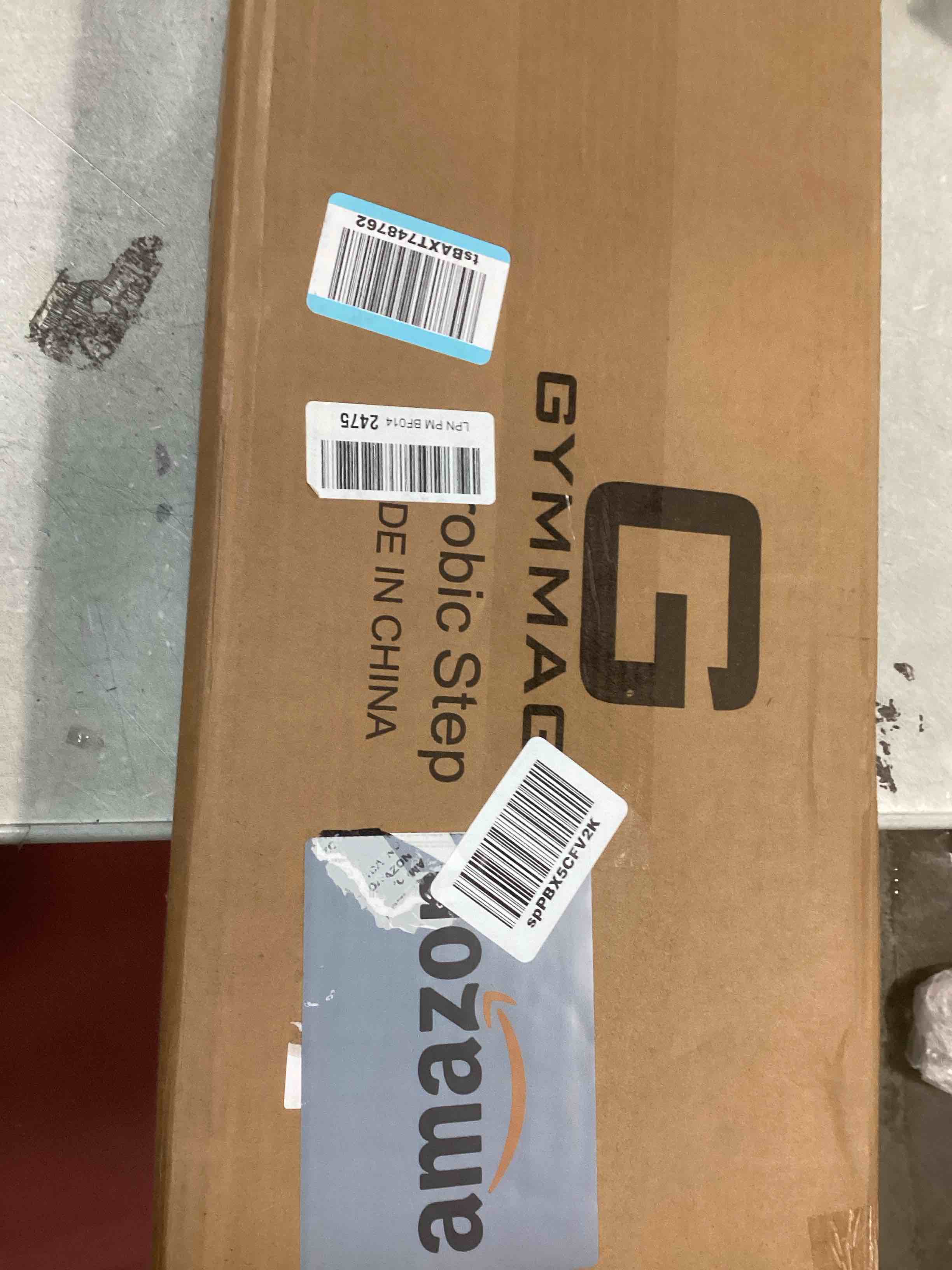 https://s3.amazonaws.com/lotting-images-prod/bidfta/PNK0335029_1728041995463.jpeg