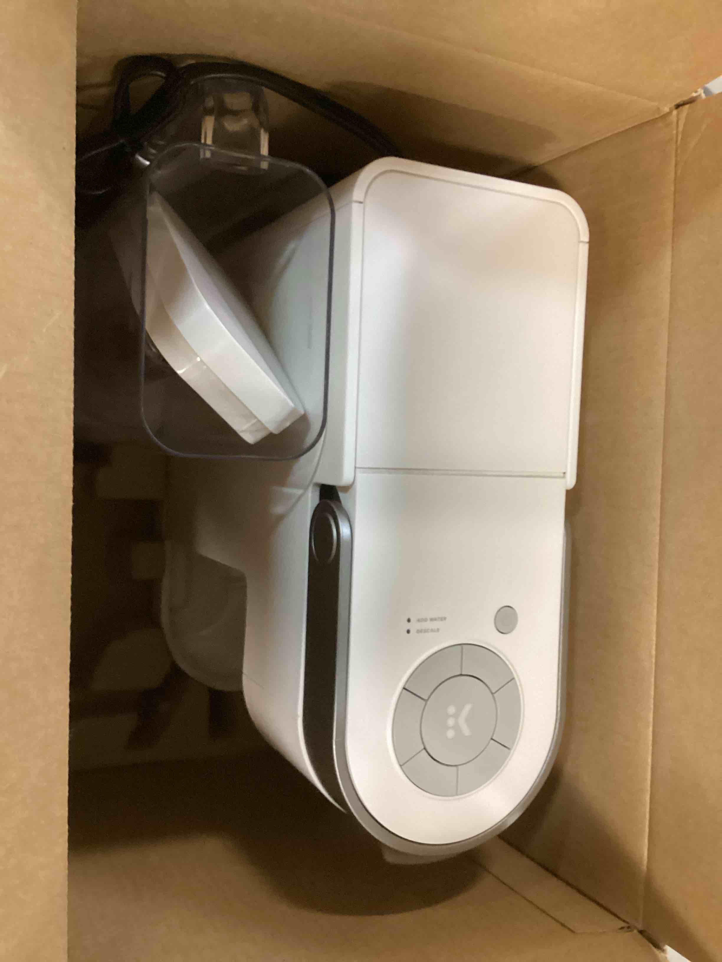 https://s3.amazonaws.com/lotting-images-prod/bidfta/PNK0335779_1727726627183.jpeg