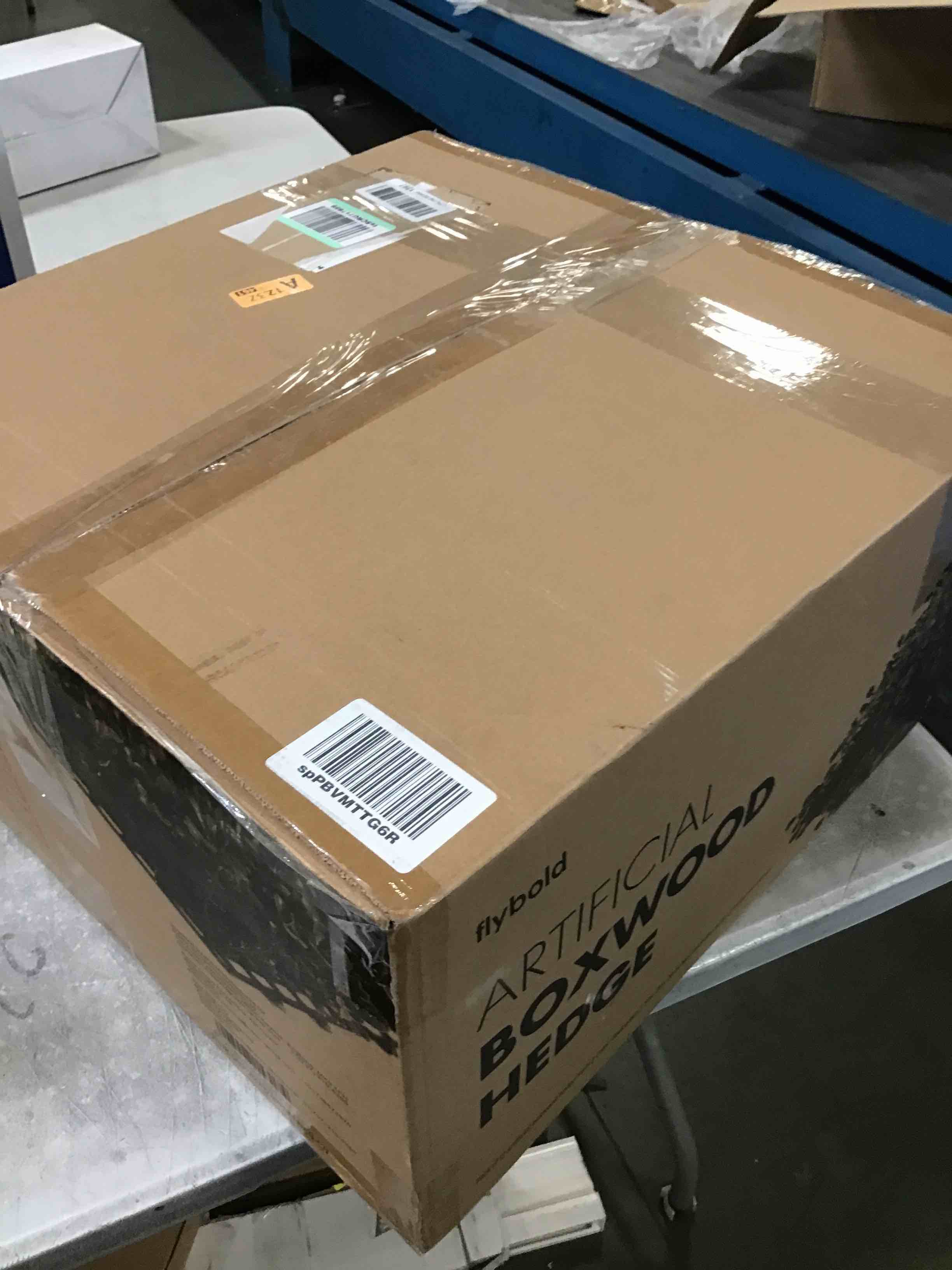 https://s3.amazonaws.com/lotting-images-prod/bidfta/PNK0336557_1728494921359.jpeg