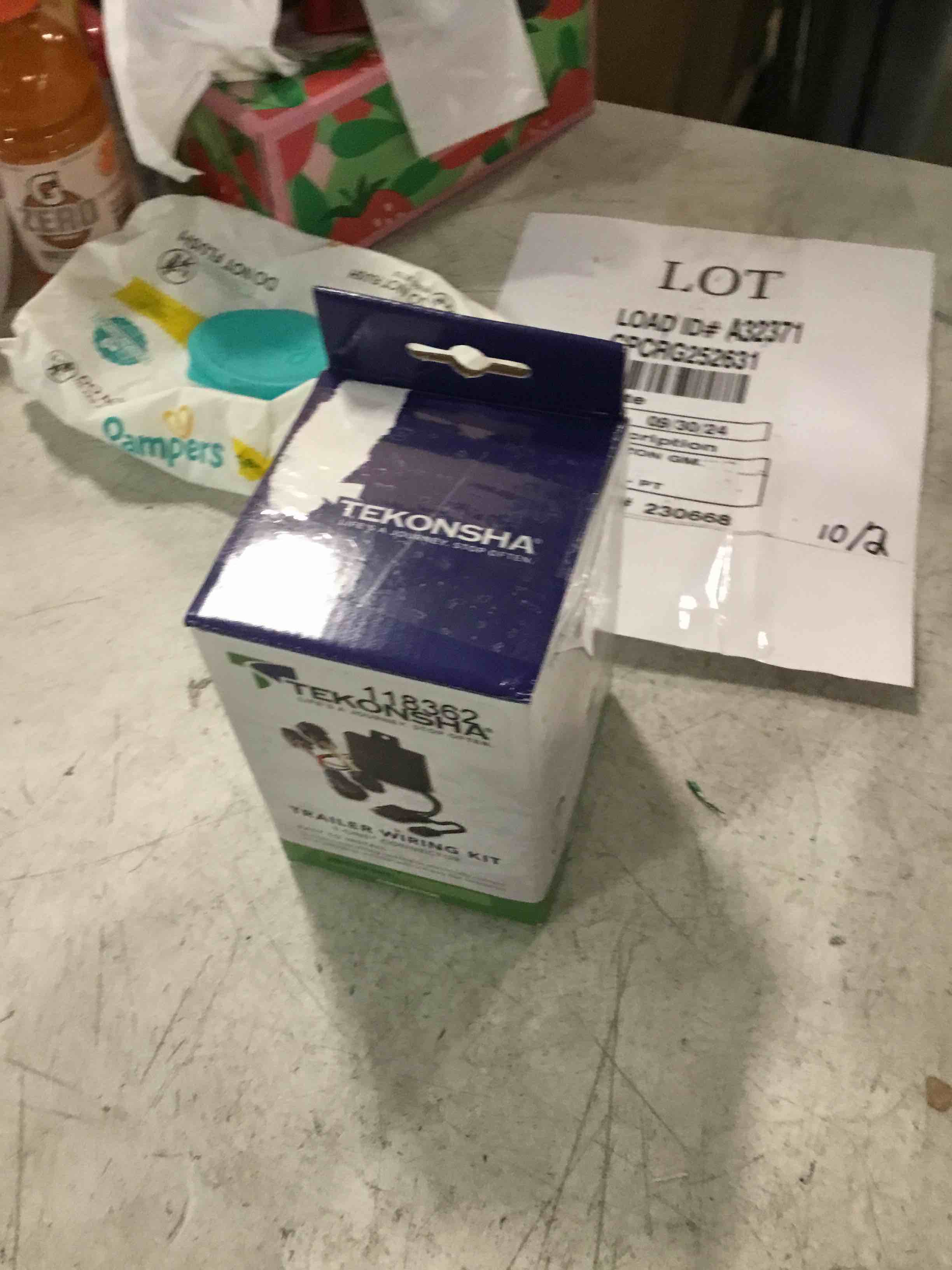 https://s3.amazonaws.com/lotting-images-prod/bidfta/PNK0337383_1727957481301.jpeg