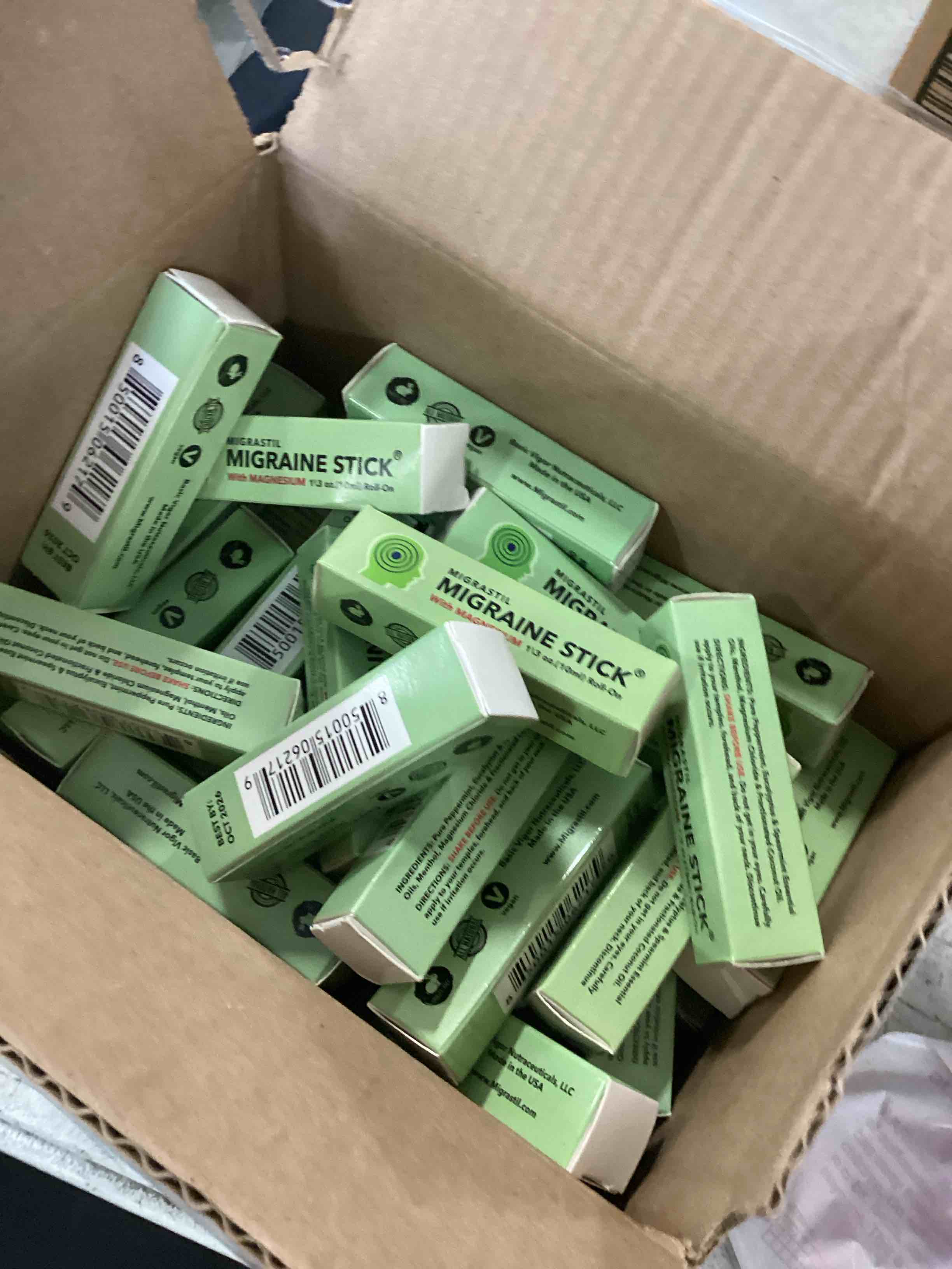 https://s3.amazonaws.com/lotting-images-prod/bidfta/PNK0337513_1727876988444.jpeg