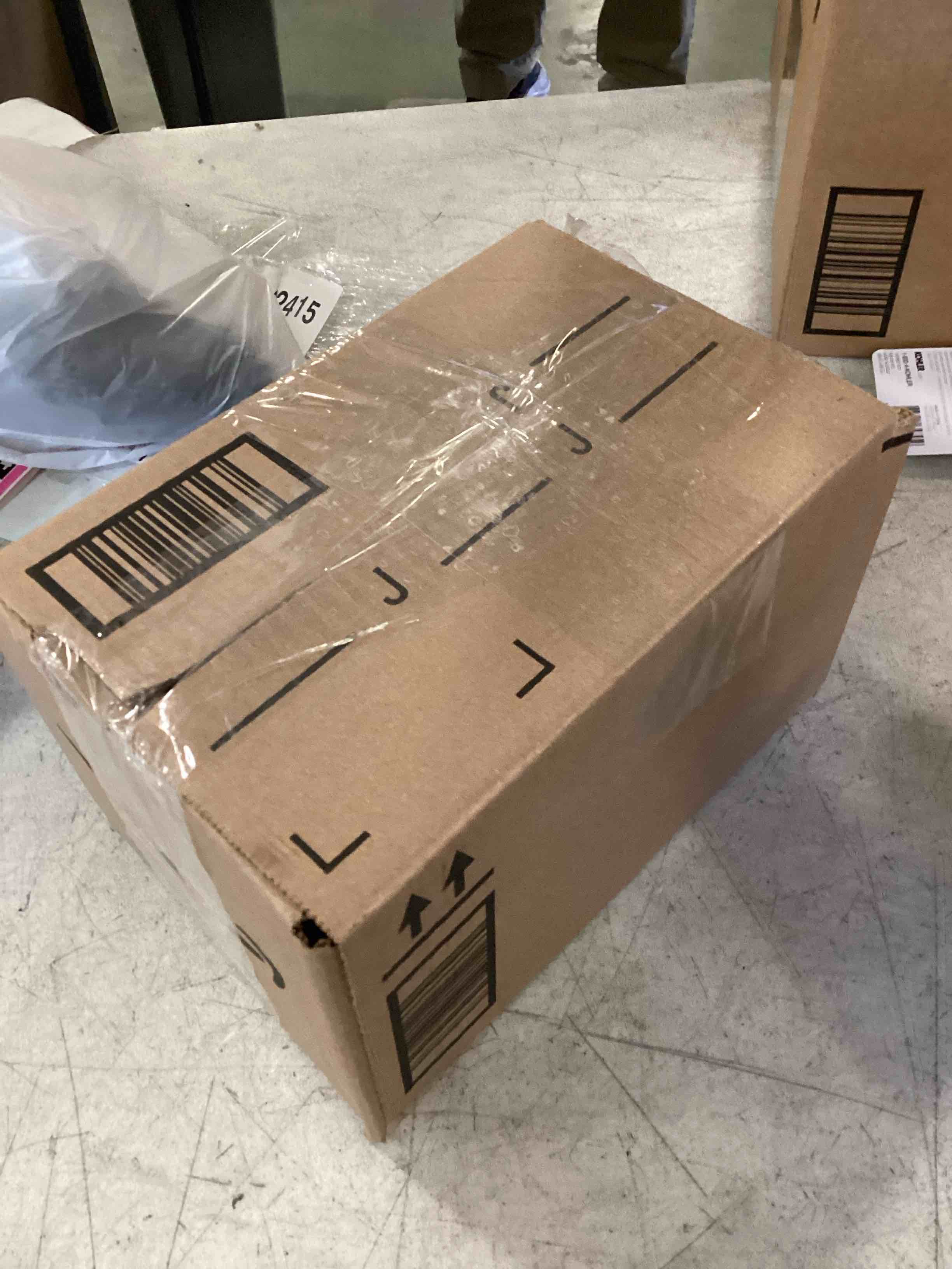https://s3.amazonaws.com/lotting-images-prod/bidfta/PNK0337513_1727877007669.jpeg