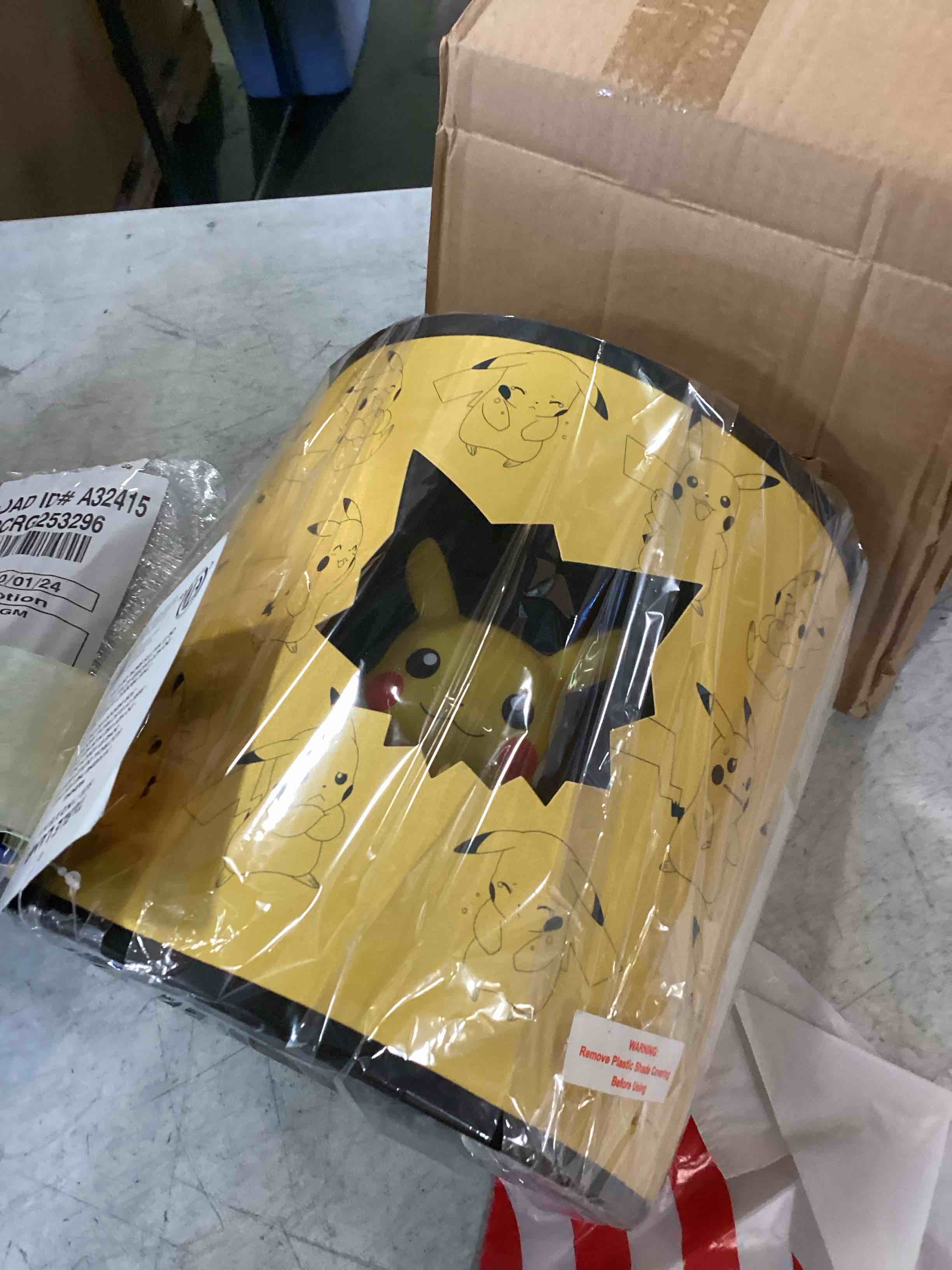 Pokemon picachu table lamp, Idea Nuova Pokemon Diecut Double Shade