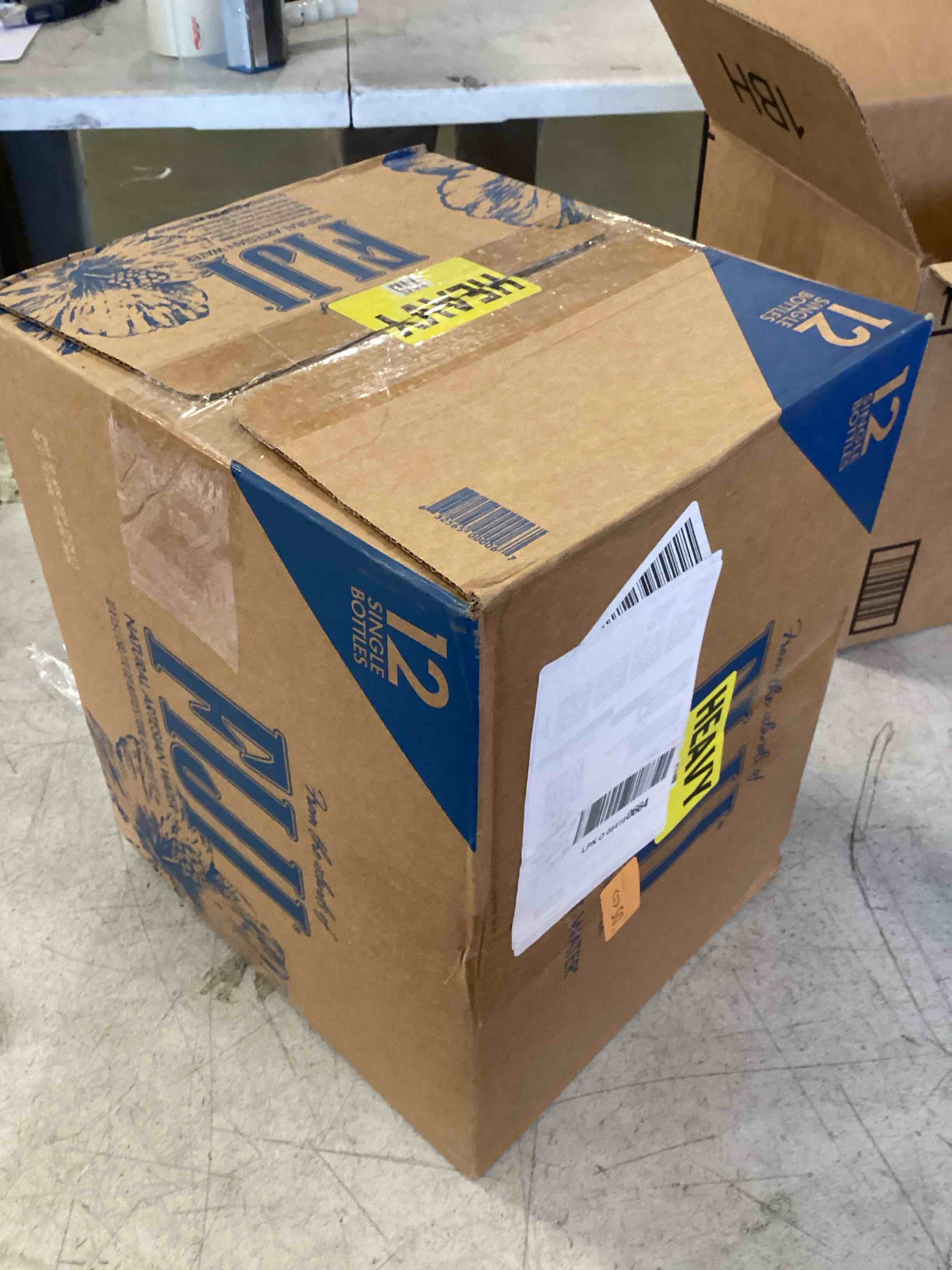 https://s3.amazonaws.com/lotting-images-prod/bidfta/PNK0337532_1727875266156.jpeg