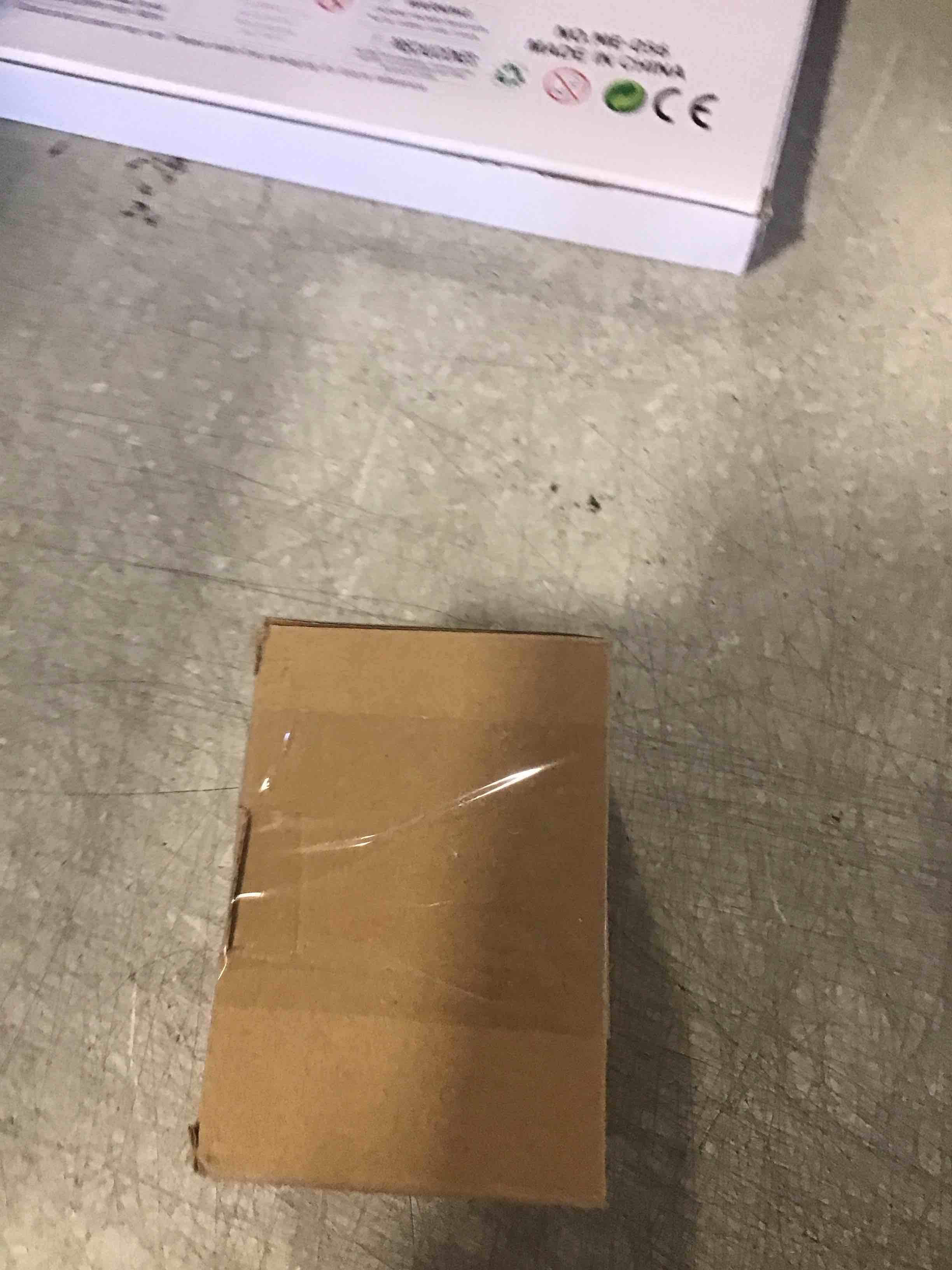 https://s3.amazonaws.com/lotting-images-prod/bidfta/PNK0338393_1728489067967.jpeg