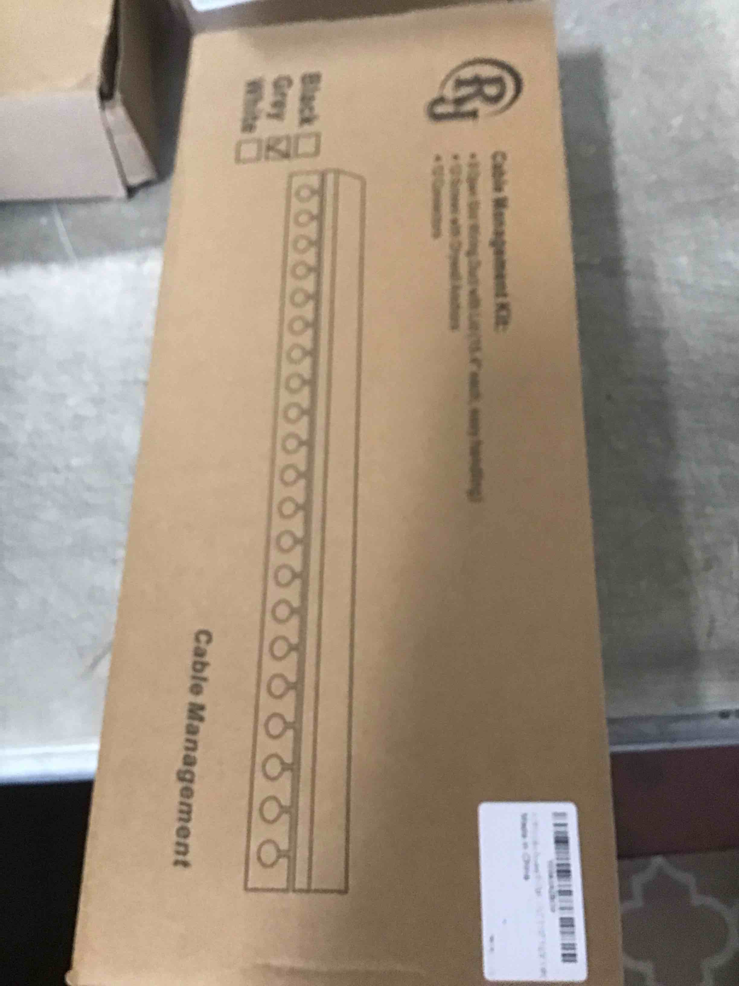 https://s3.amazonaws.com/lotting-images-prod/bidfta/PNK0338582_1728478602181.jpeg