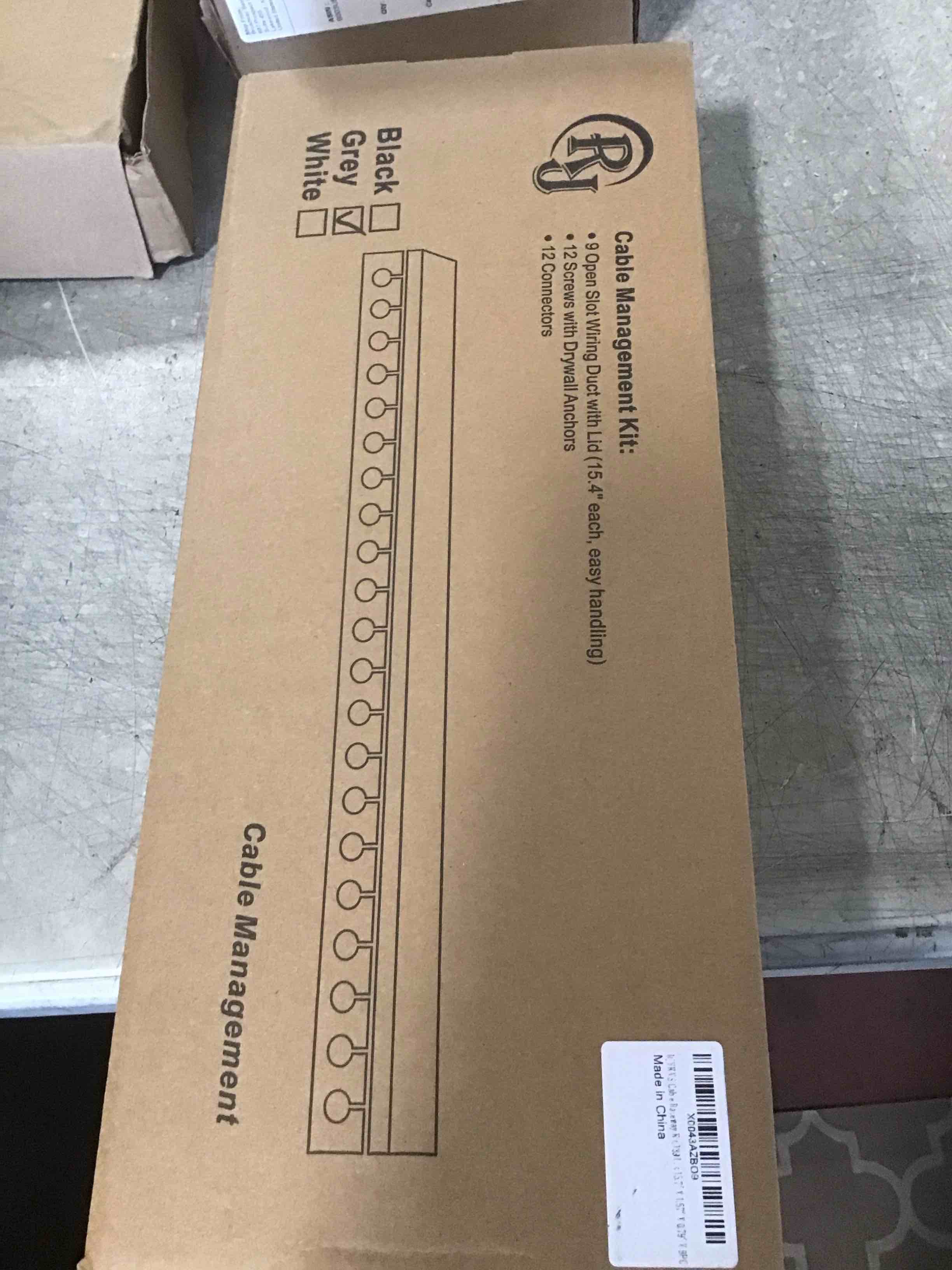 https://s3.amazonaws.com/lotting-images-prod/bidfta/PNK0338582_1728478603512.jpeg