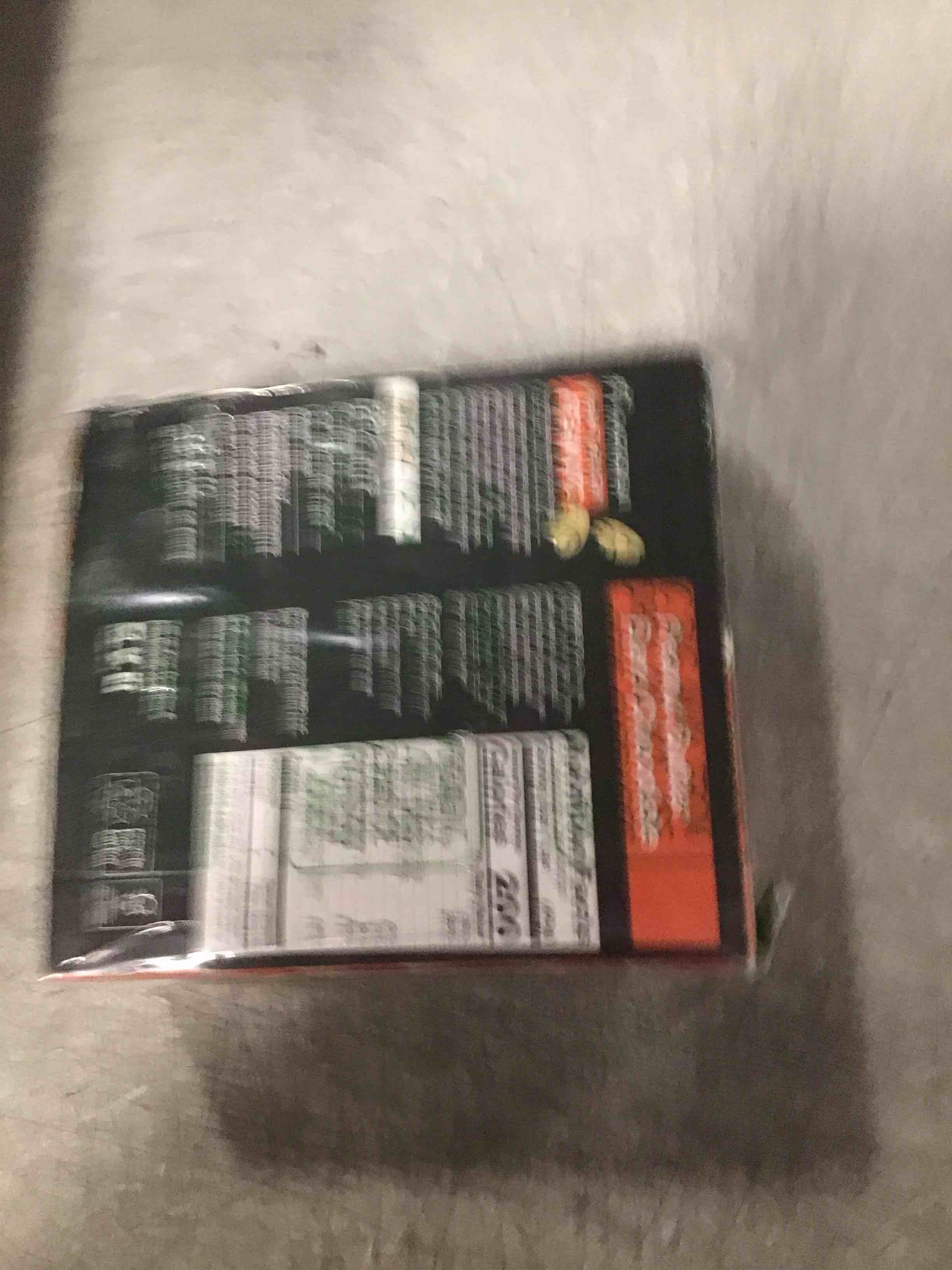 https://s3.amazonaws.com/lotting-images-prod/bidfta/PNK0338646_1728476040391.jpeg
