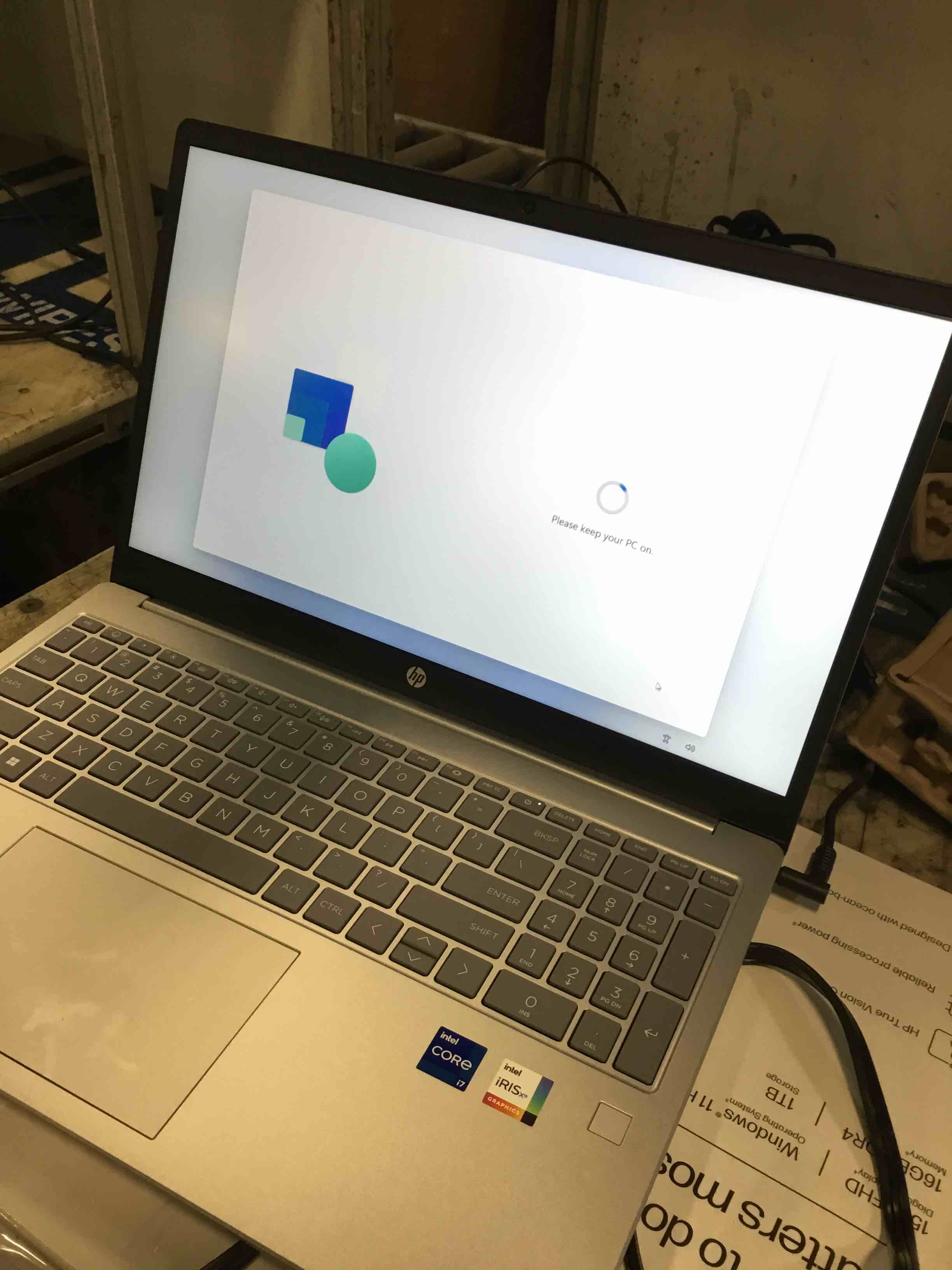 https://s3.amazonaws.com/lotting-images-prod/bidfta/PNK0338723_1729344739786.jpeg