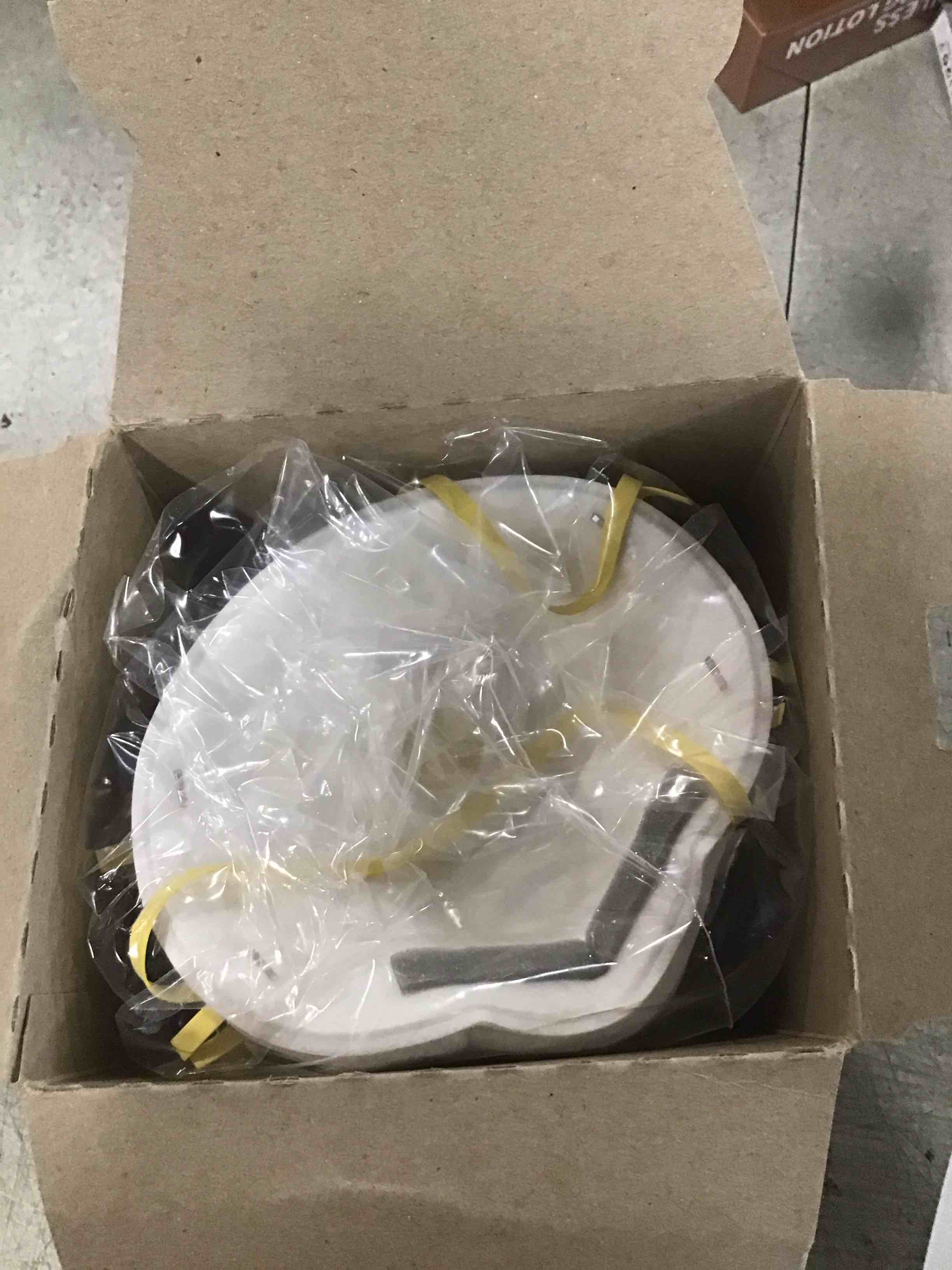 https://s3.amazonaws.com/lotting-images-prod/bidfta/PNK0339935_1727808311854.jpeg