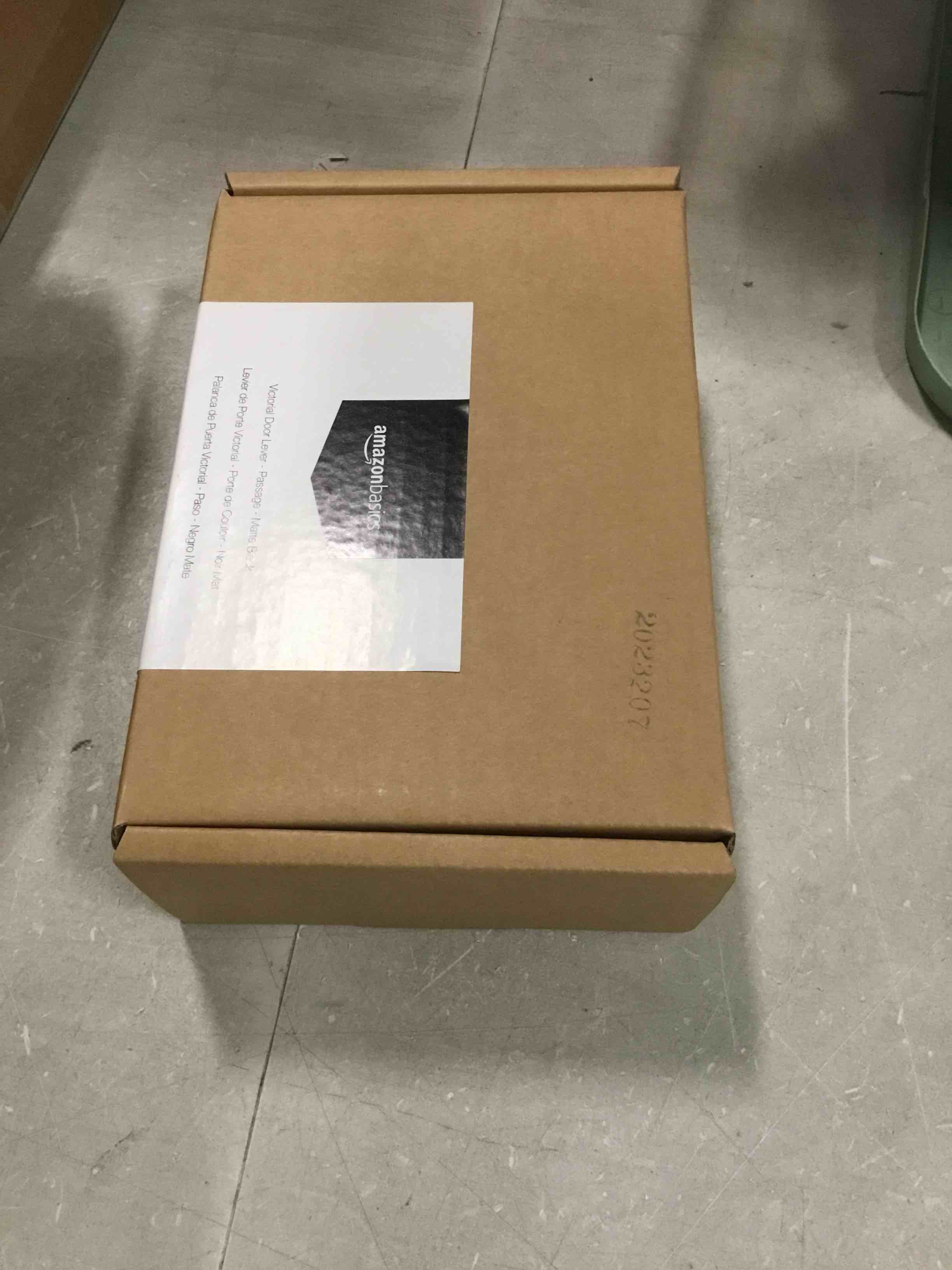 https://s3.amazonaws.com/lotting-images-prod/bidfta/PNK0342915_1728302065875.jpeg