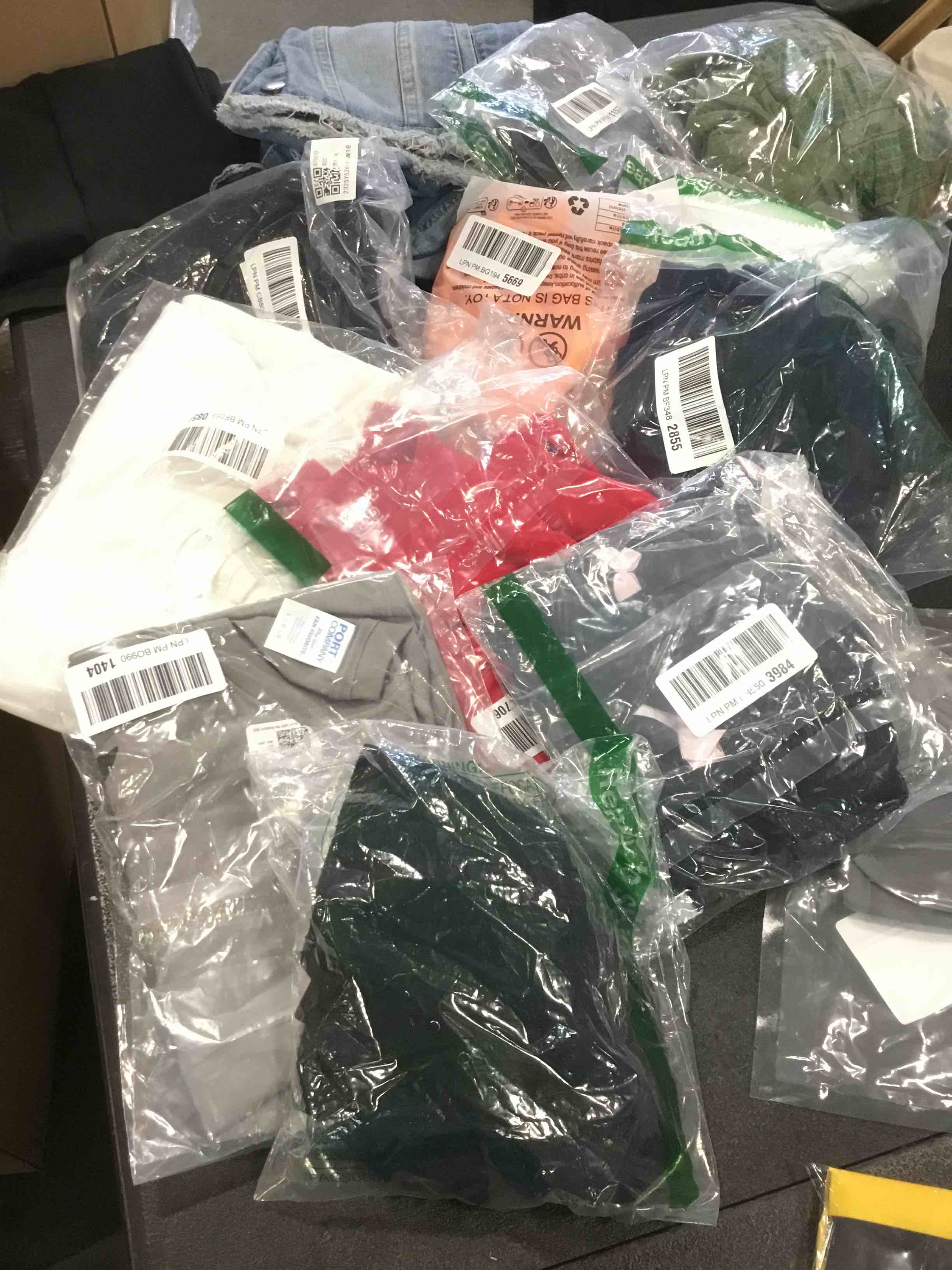 Assorted  Women's And Men Clothes (Sizes And Styles May Vary) 