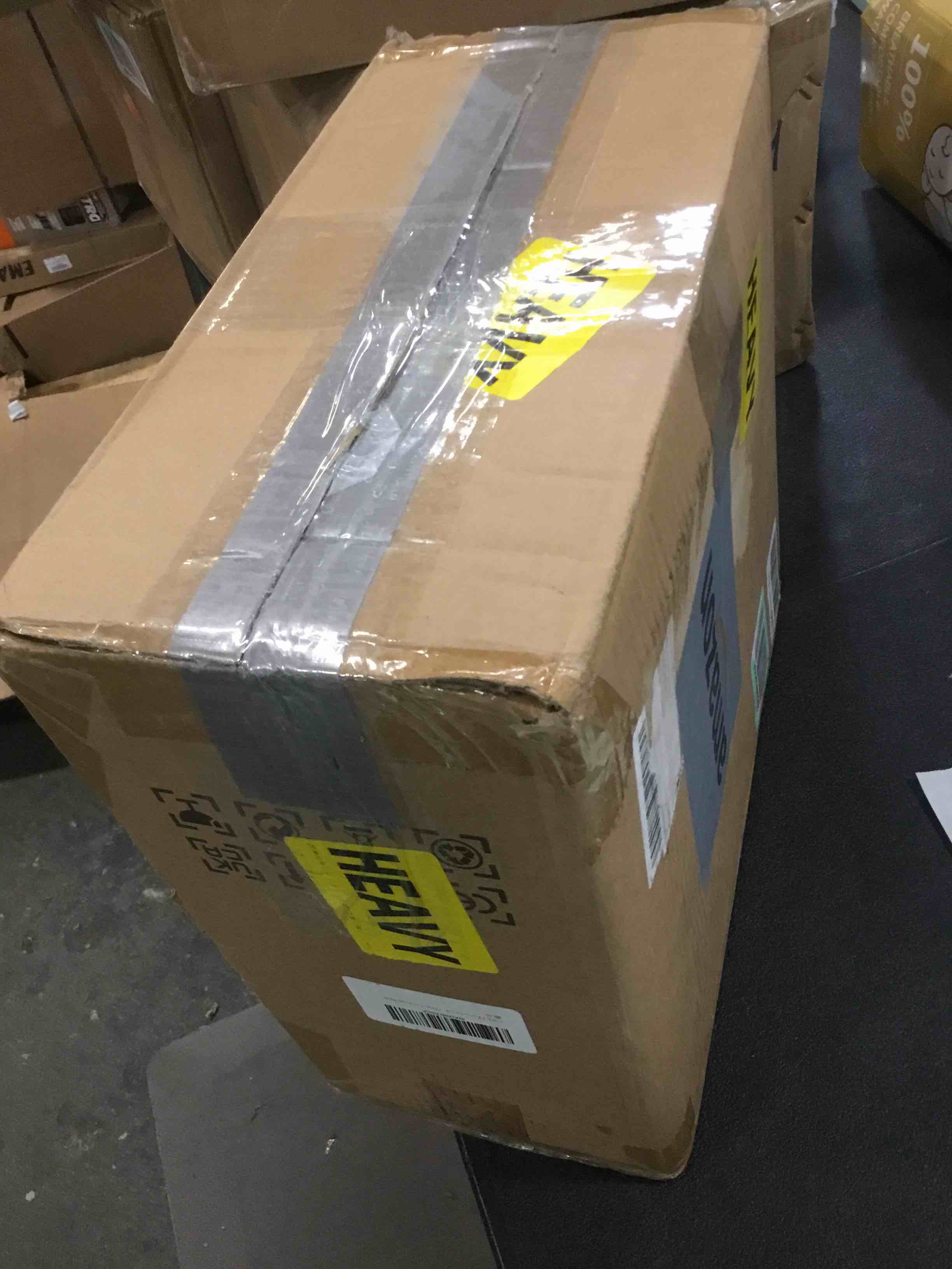 https://s3.amazonaws.com/lotting-images-prod/bidfta/PNK0343576_1727885647456.jpeg