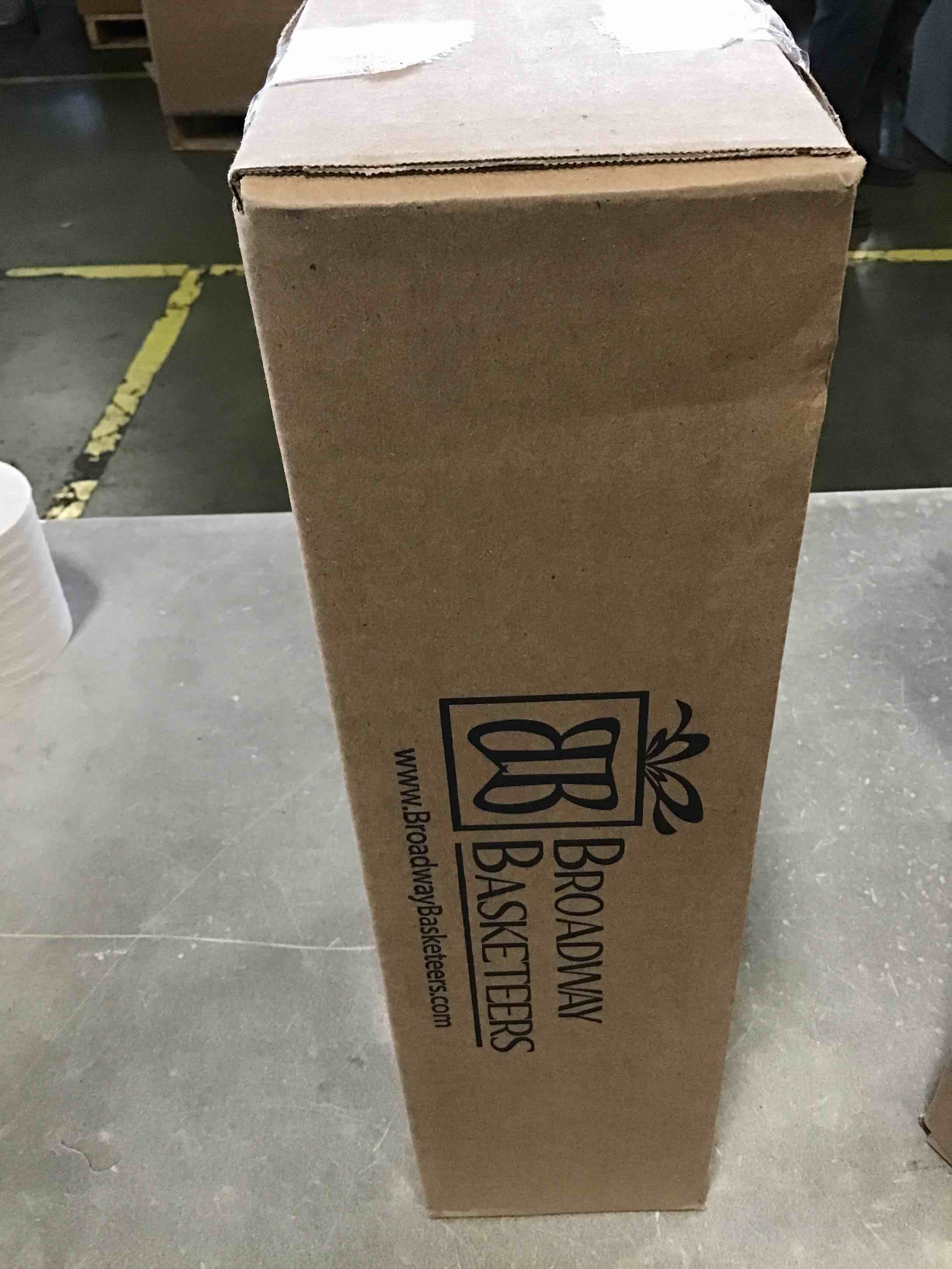 https://s3.amazonaws.com/lotting-images-prod/bidfta/PNK0345612_1727794388748.jpeg