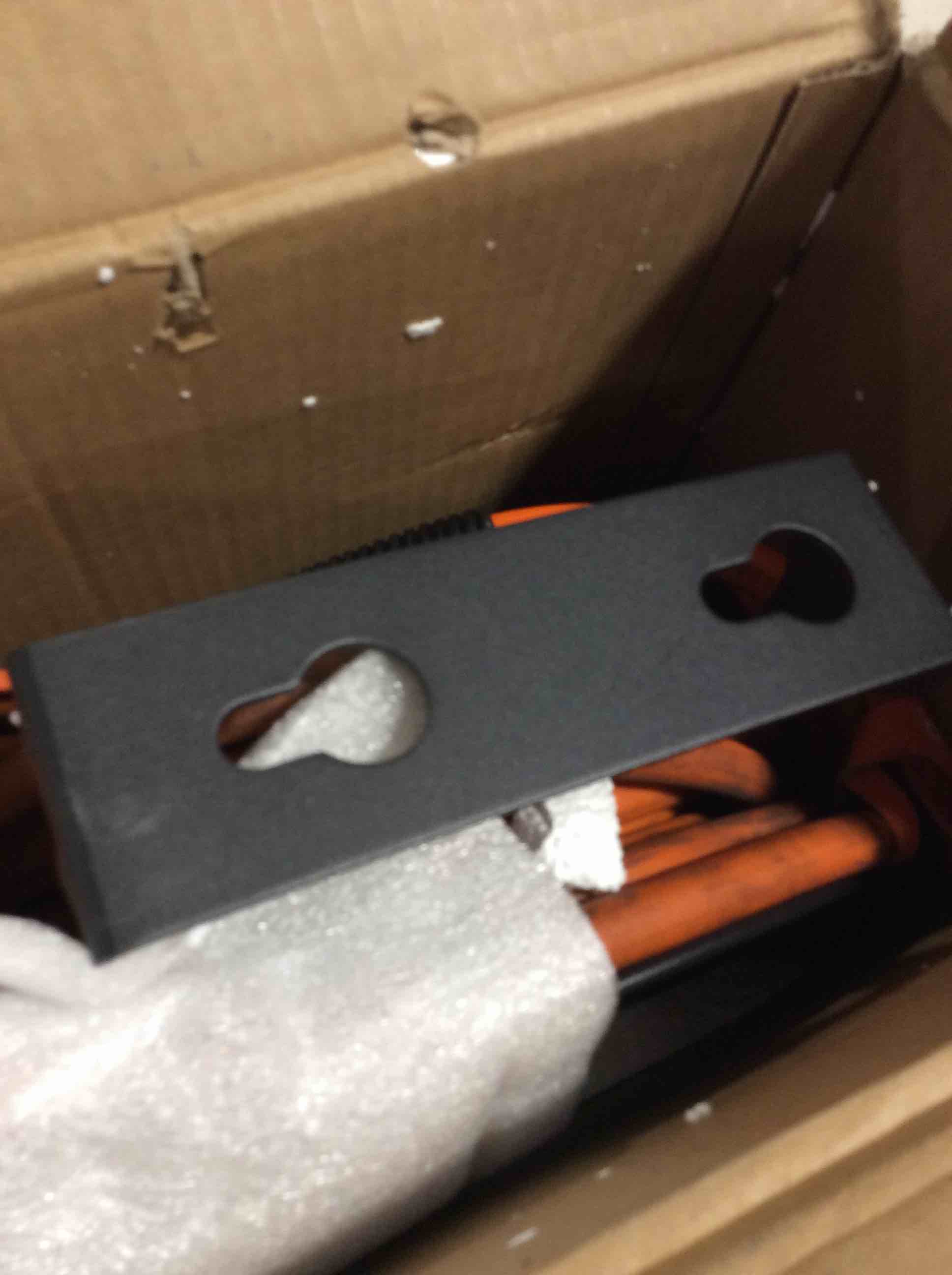 https://s3.amazonaws.com/lotting-images-prod/bidfta/PNK0348021_1731697914124.jpeg