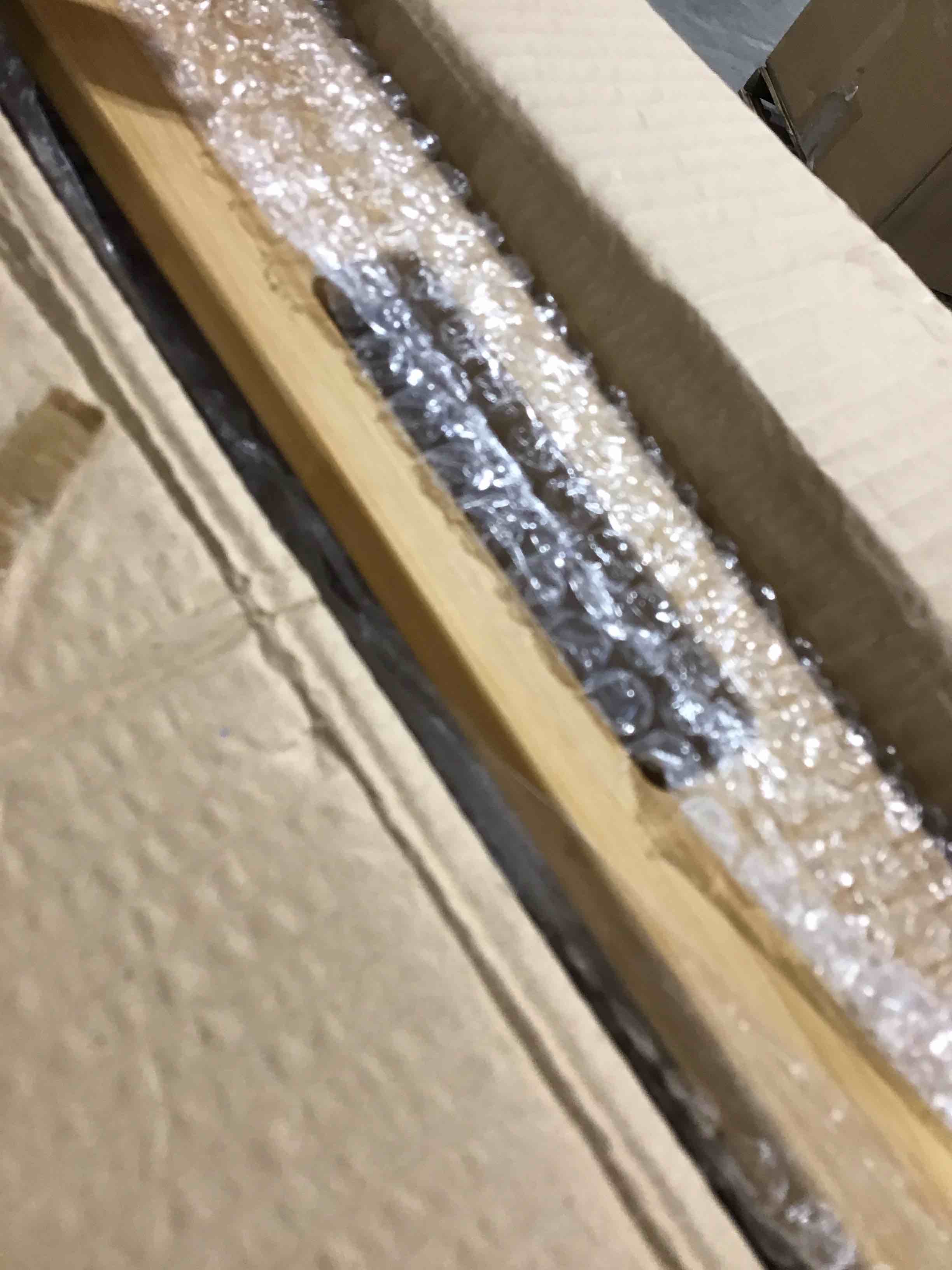 https://s3.amazonaws.com/lotting-images-prod/bidfta/PNK0348951_1730485598305.jpeg