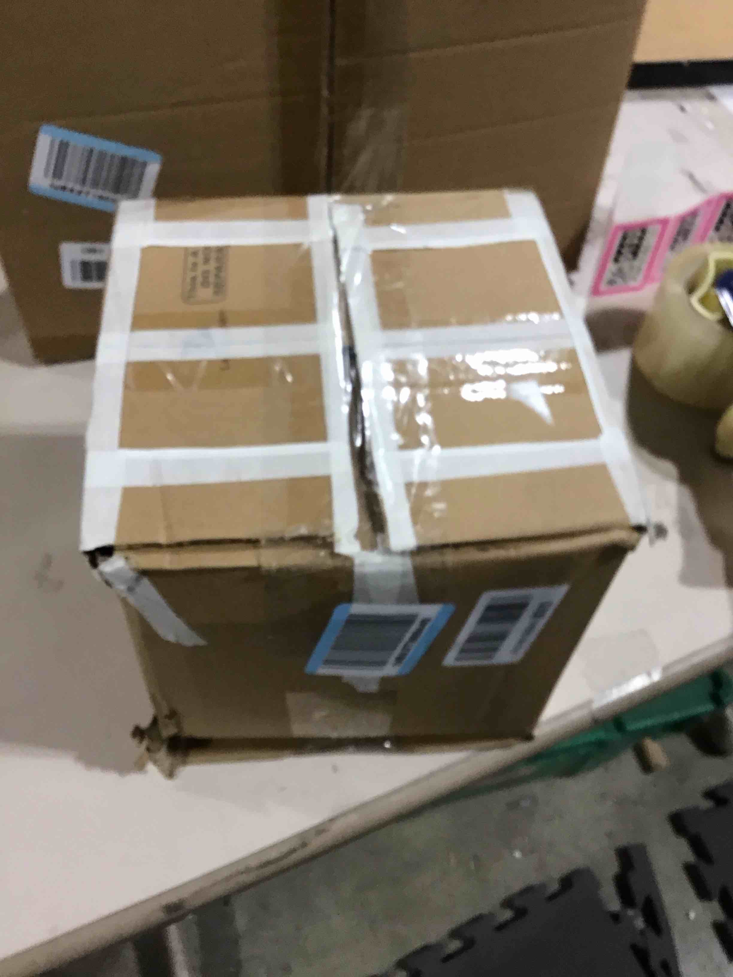 https://s3.amazonaws.com/lotting-images-prod/bidfta/PNK0350135_1733769656850.jpeg