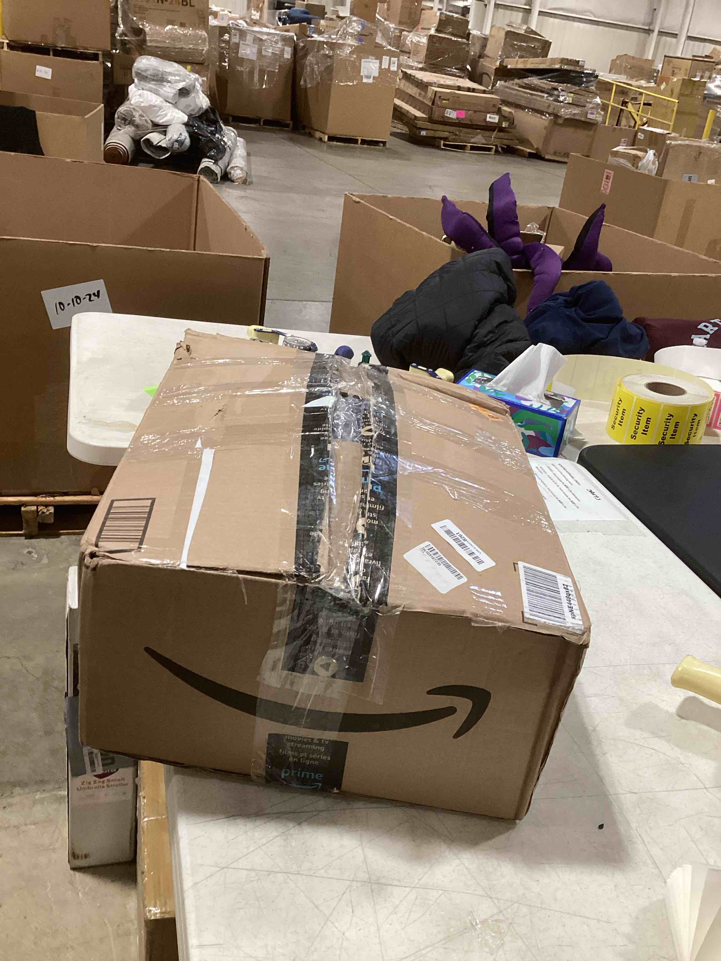 https://s3.amazonaws.com/lotting-images-prod/bidfta/PNK0350591_1733327612909.jpeg
