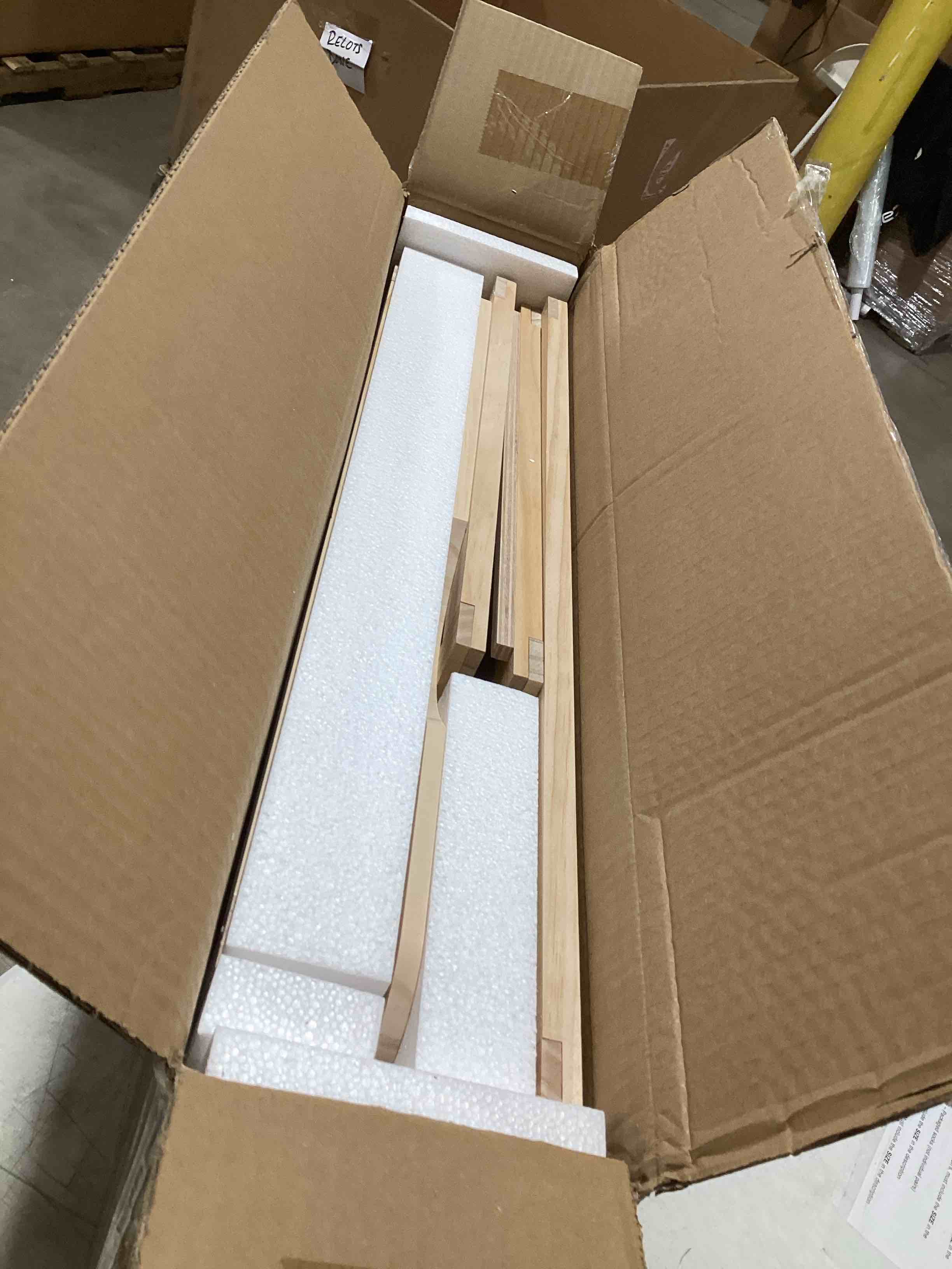 https://s3.amazonaws.com/lotting-images-prod/bidfta/PNK0350611_1733324749052.jpeg
