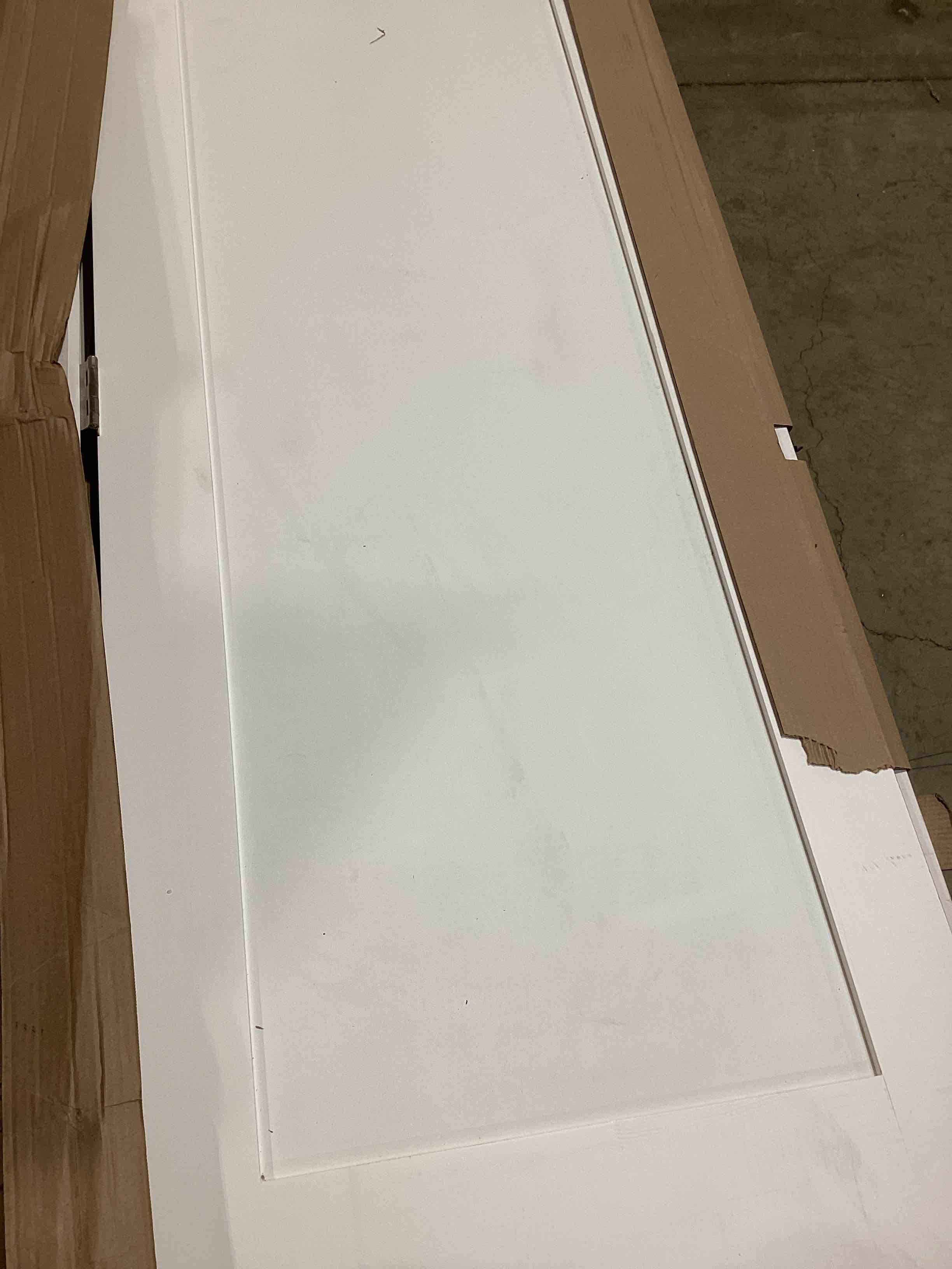 https://s3.amazonaws.com/lotting-images-prod/bidfta/PNK0351530_1730483574439.jpeg