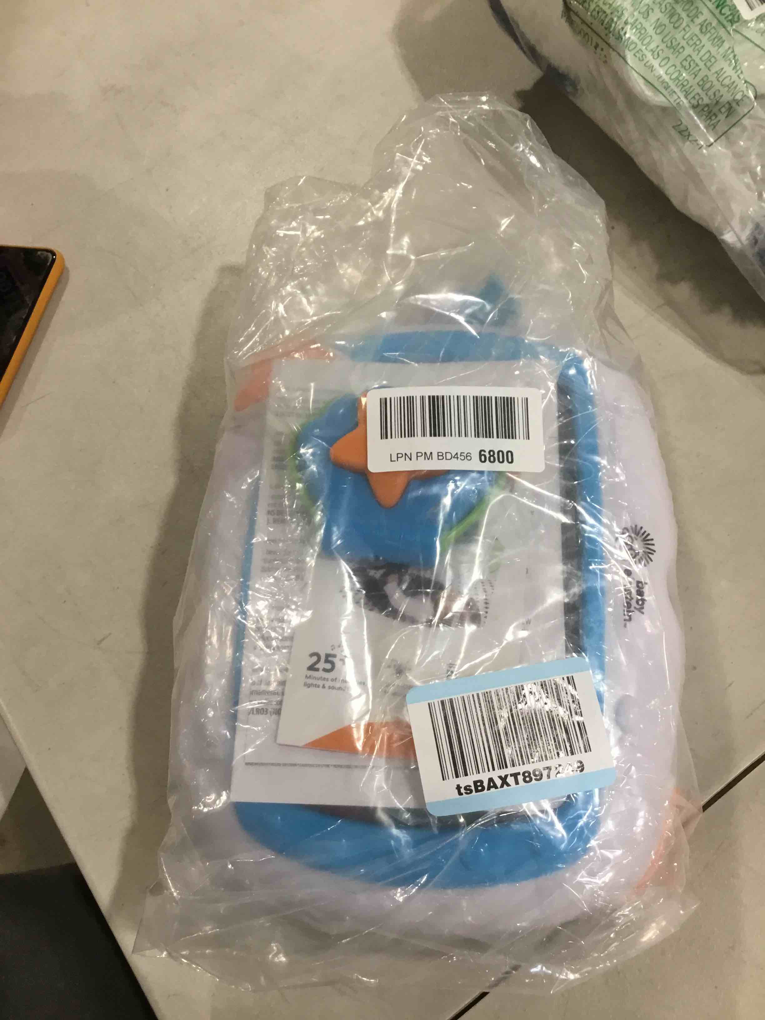 https://s3.amazonaws.com/lotting-images-prod/bidfta/PNK0353165_1730905116702.jpeg
