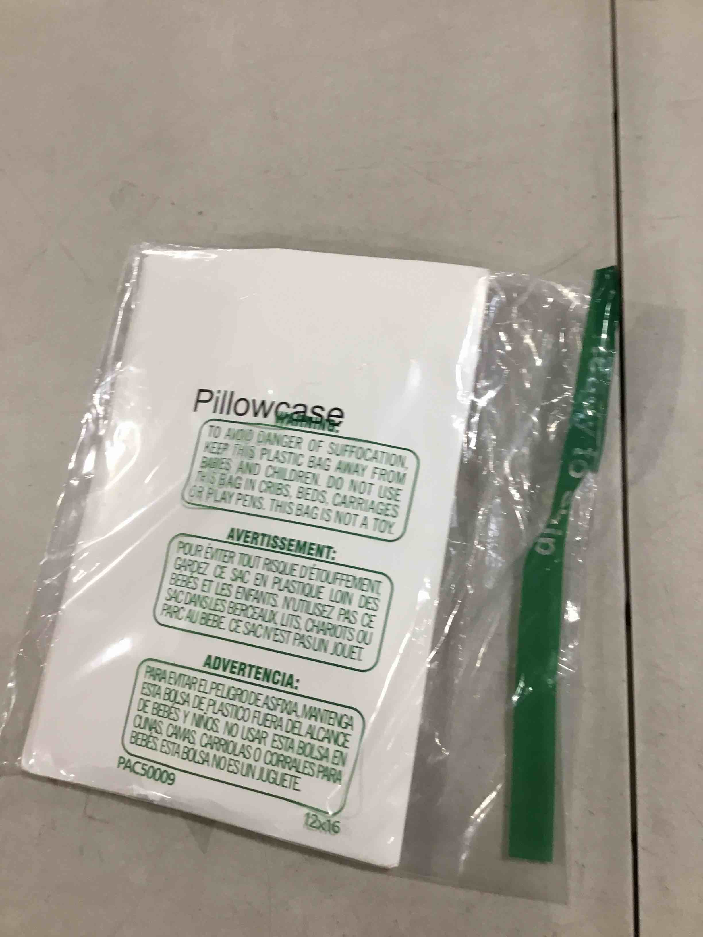 https://s3.amazonaws.com/lotting-images-prod/bidfta/PNK0353170_1730904852853.jpeg