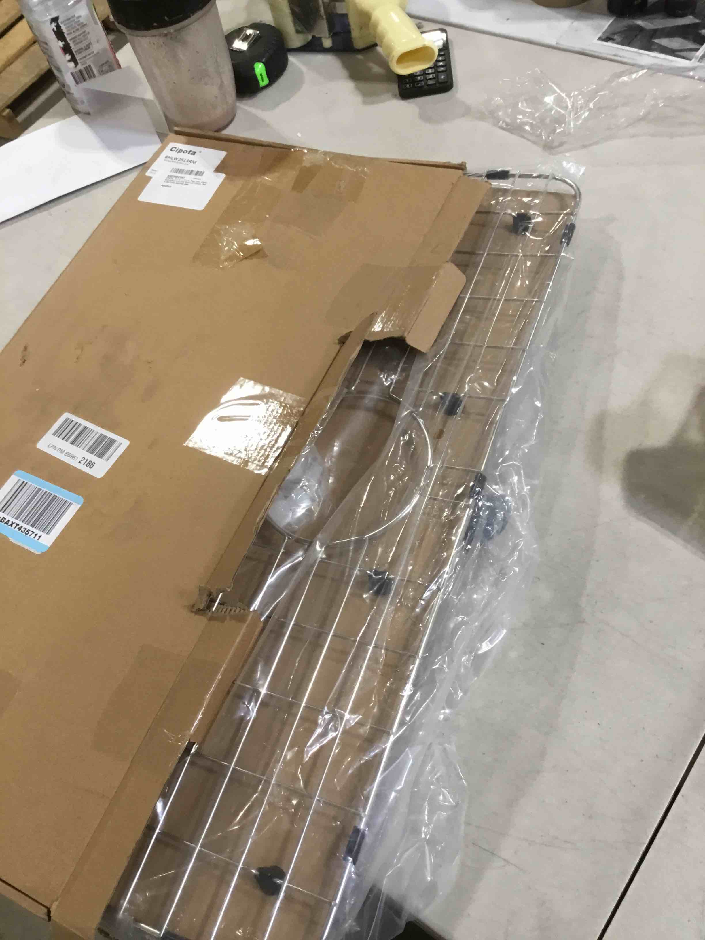 https://s3.amazonaws.com/lotting-images-prod/bidfta/PNK0353316_1730742719934.jpeg