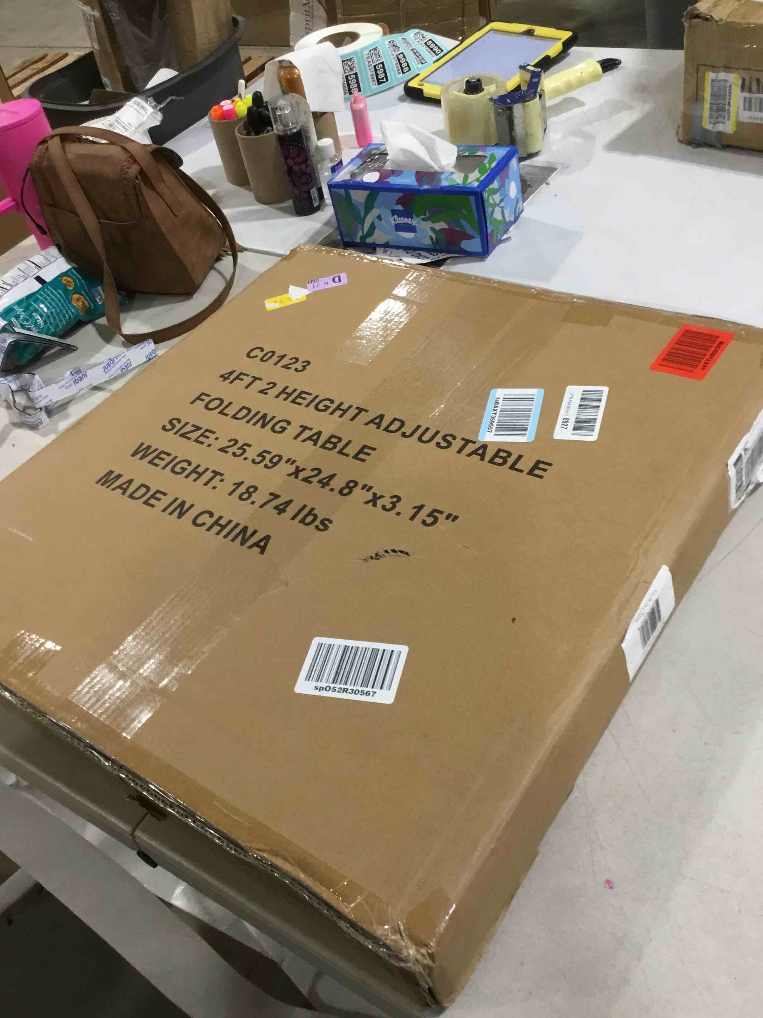 https://s3.amazonaws.com/lotting-images-prod/bidfta/PNK0353526_1730476659470.jpeg