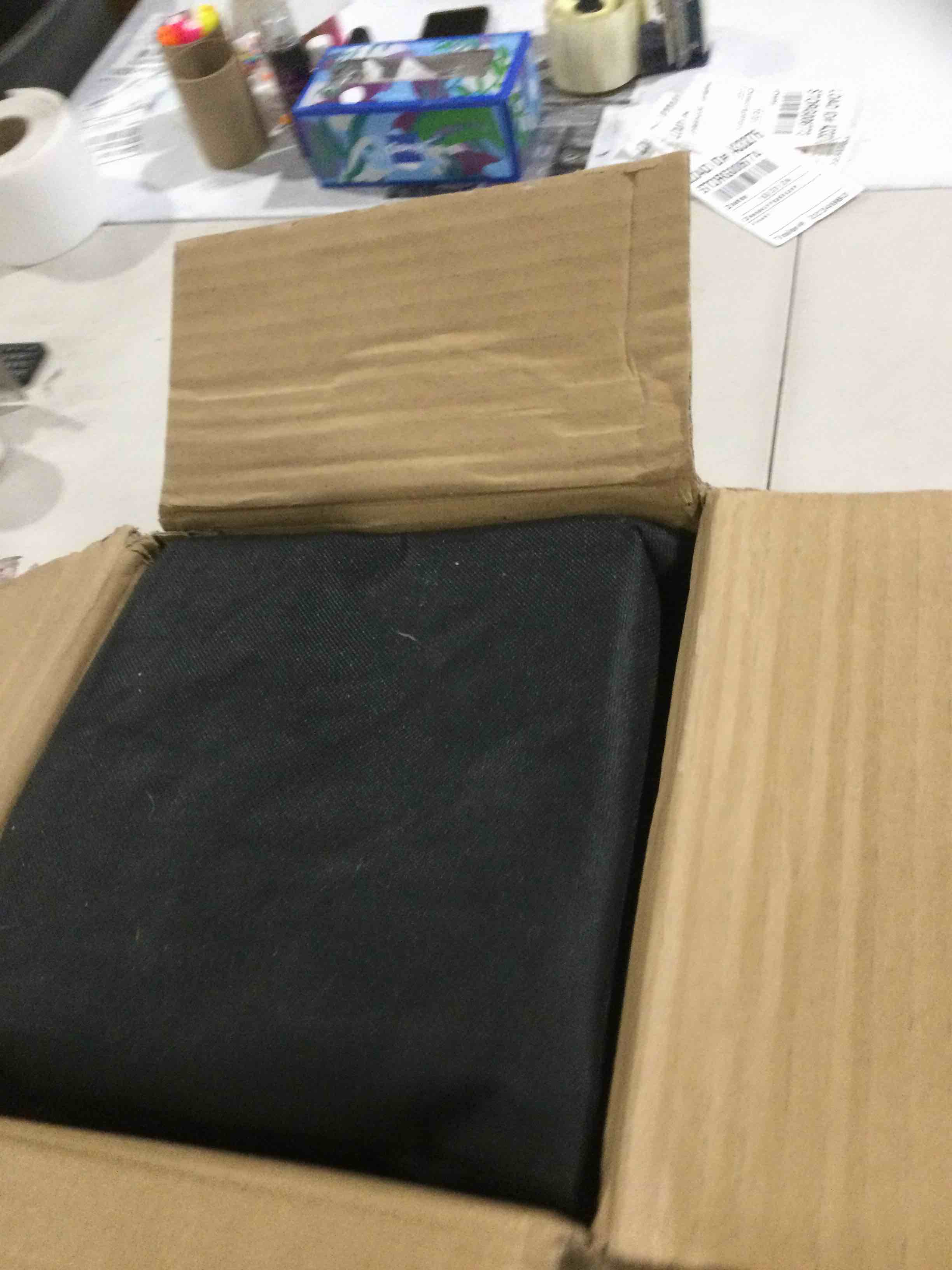https://s3.amazonaws.com/lotting-images-prod/bidfta/PNK0353637_1730398891653.jpeg