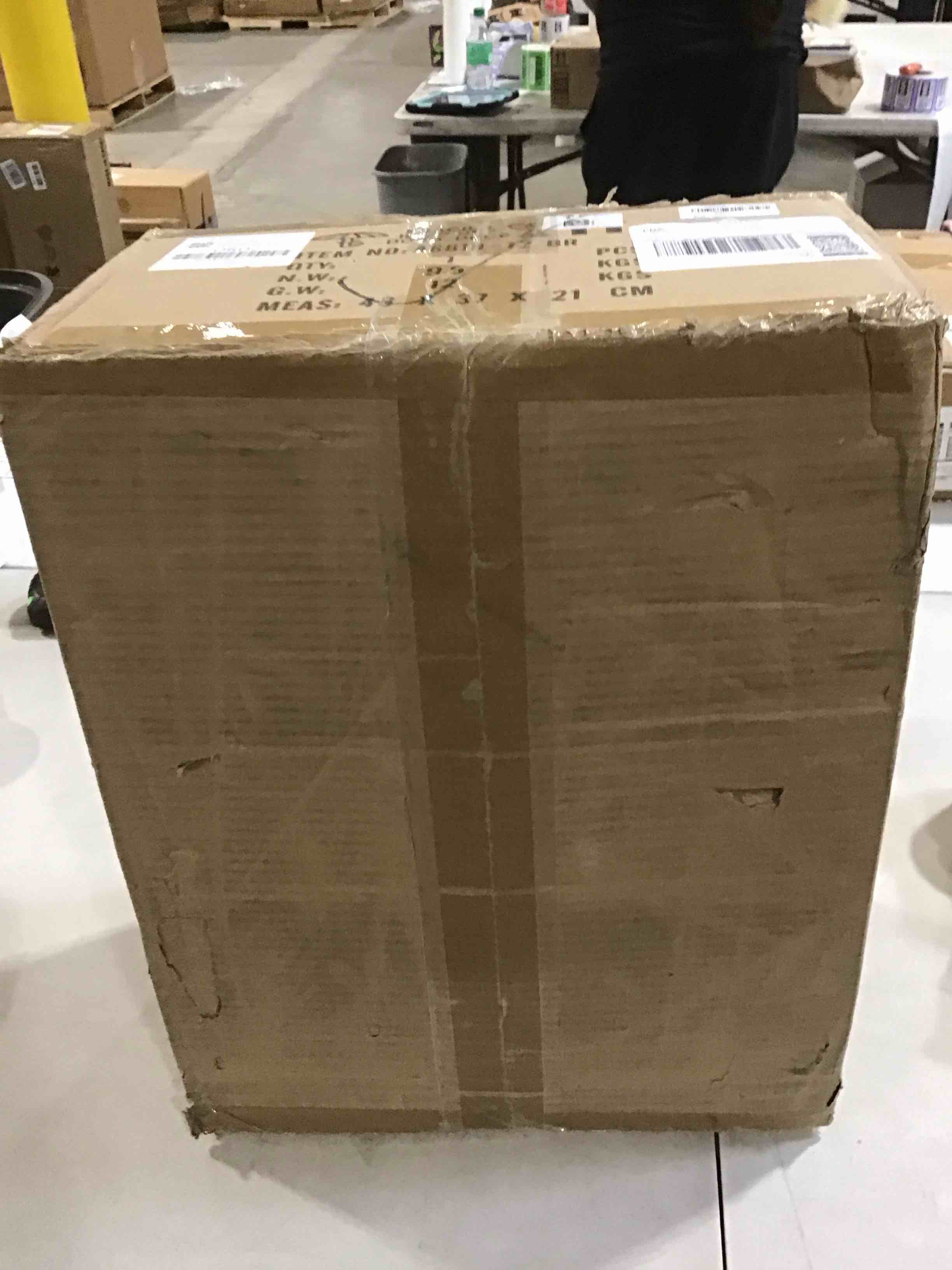 https://s3.amazonaws.com/lotting-images-prod/bidfta/PNK0353896_1730297435486.jpeg