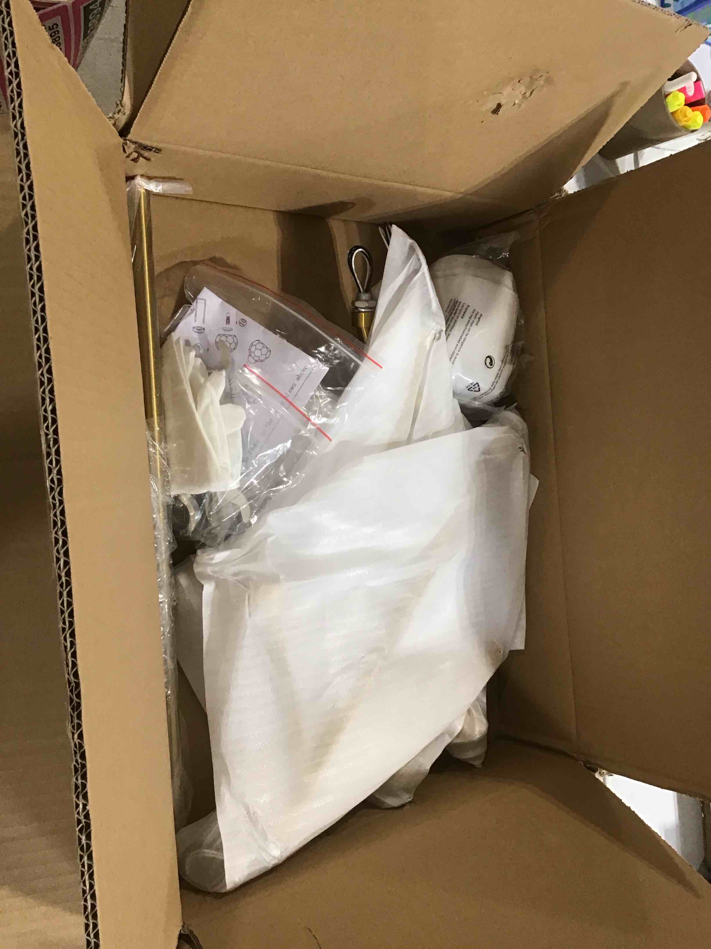 https://s3.amazonaws.com/lotting-images-prod/bidfta/PNK0353896_1730297470849.jpeg